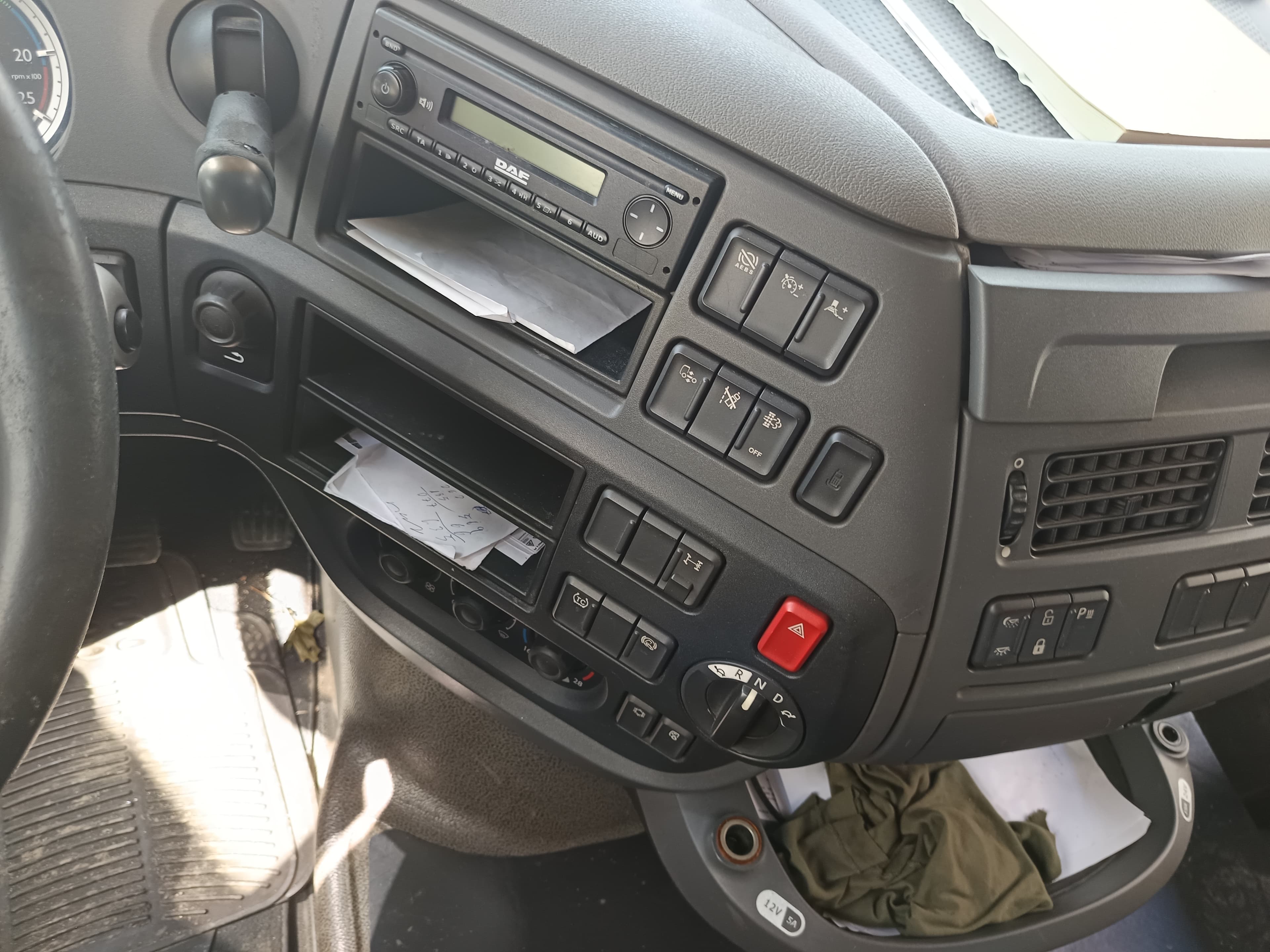 DAF OMEGA B · Ano 2015 — imagem 12