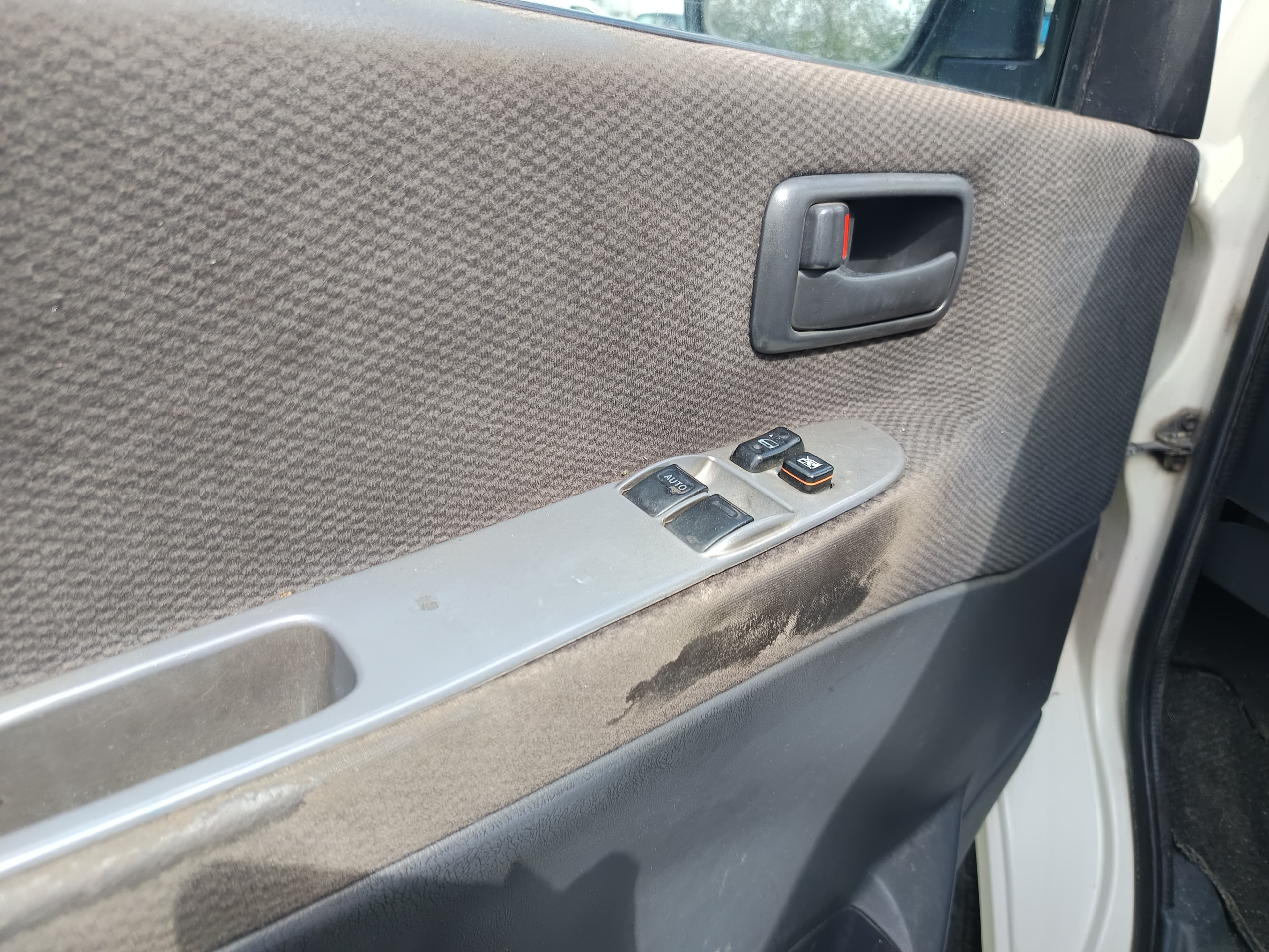Toyota Hiace · Ano 2010 — imagem 9