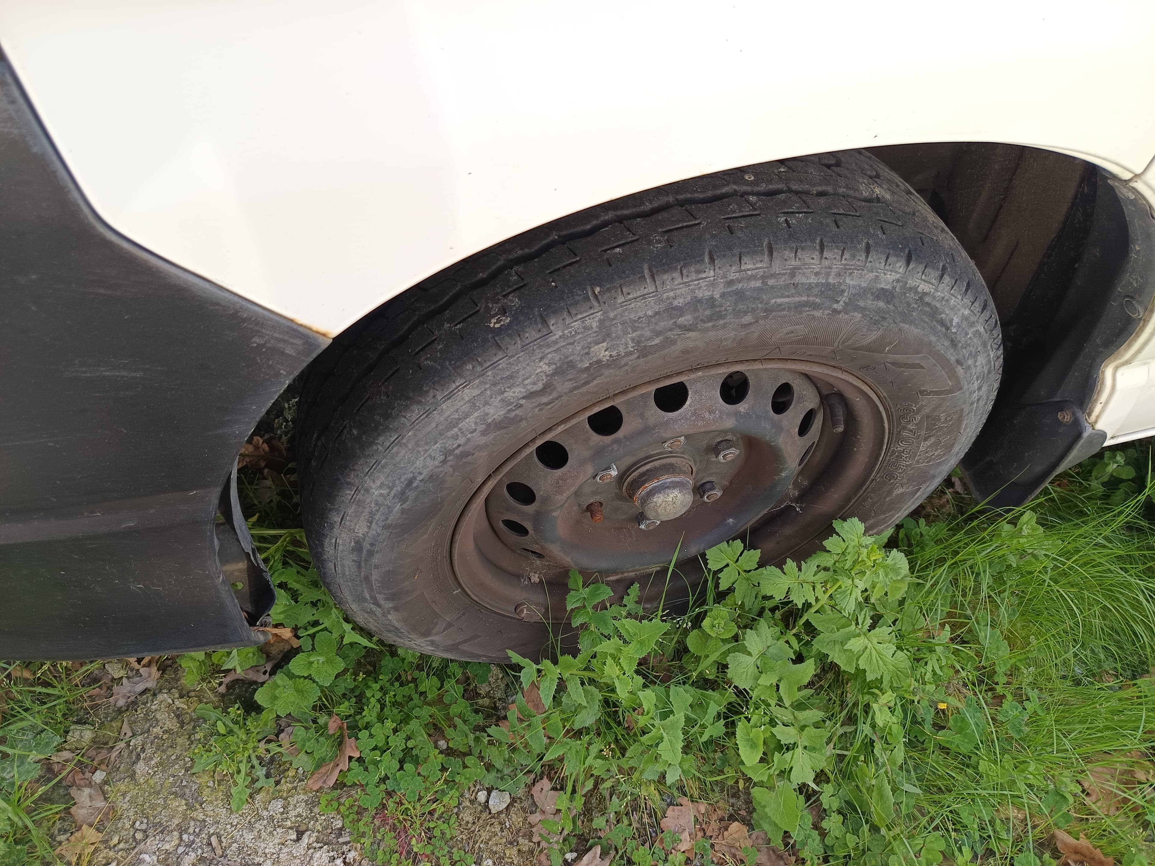 Toyota Hiace · Ano 2010 — imagem 4