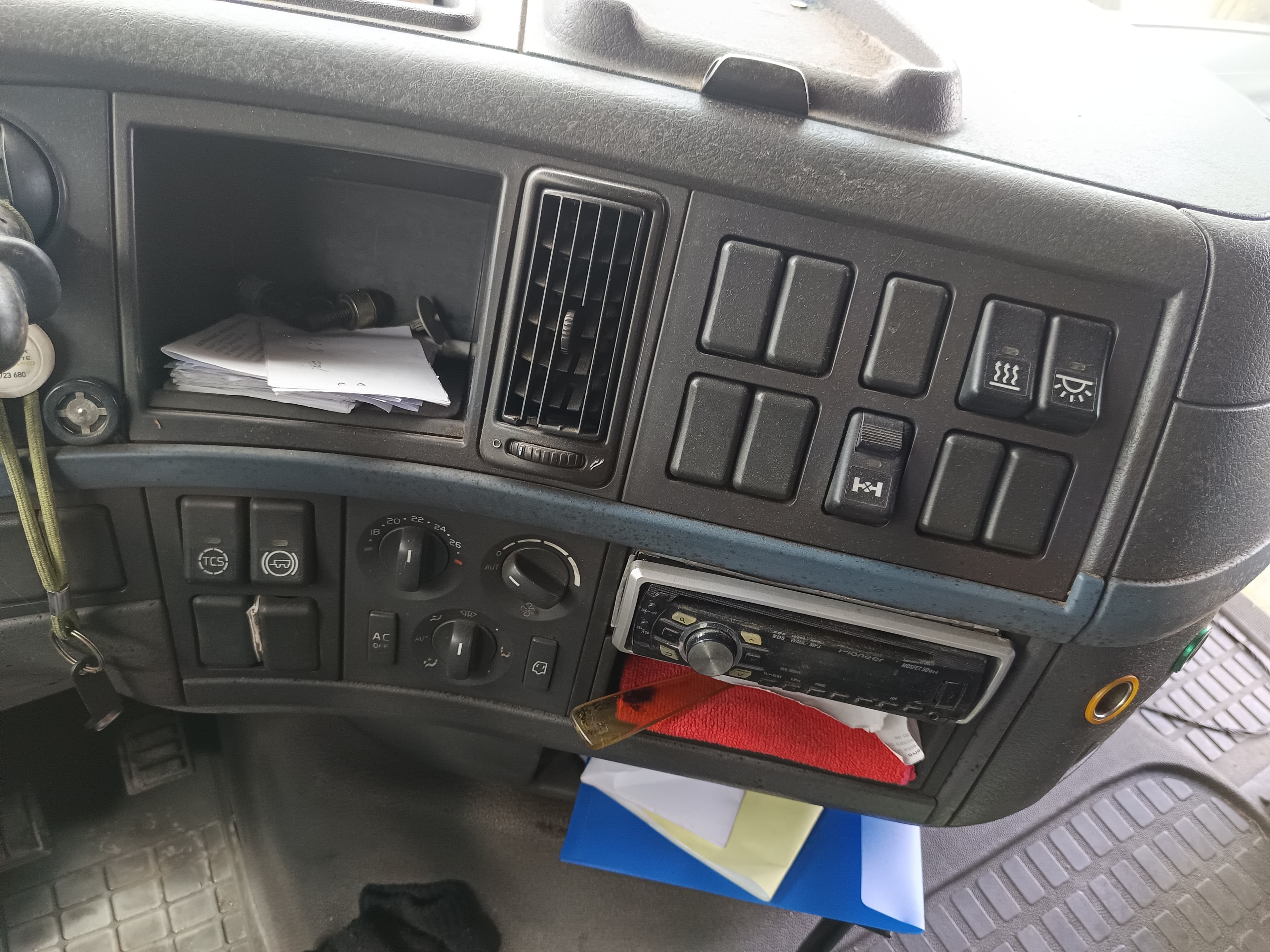 Volvo Lanos · Ano 2006 — imagem 16