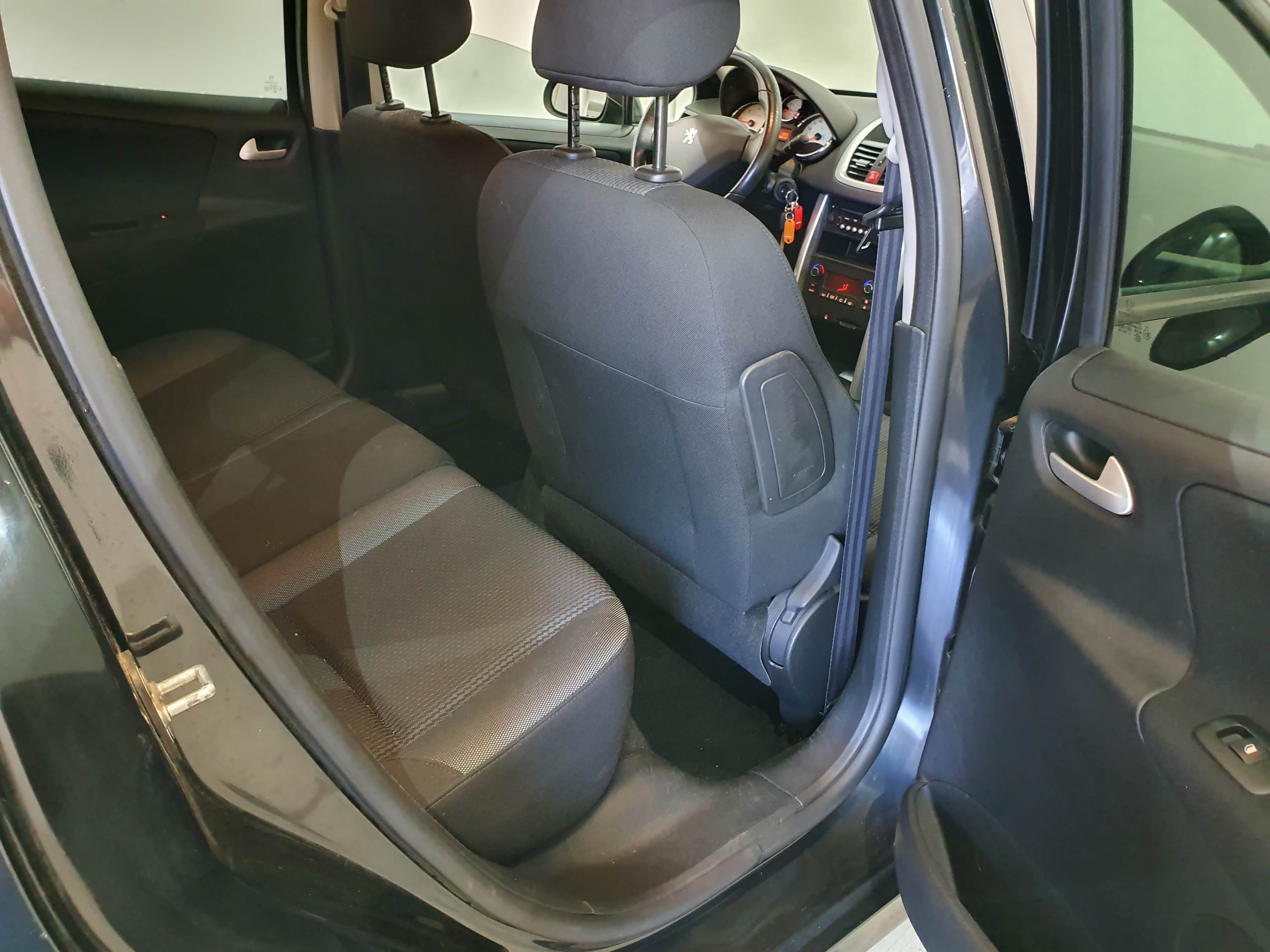 Peugeot 207 · Ano 2012 — imagem 9