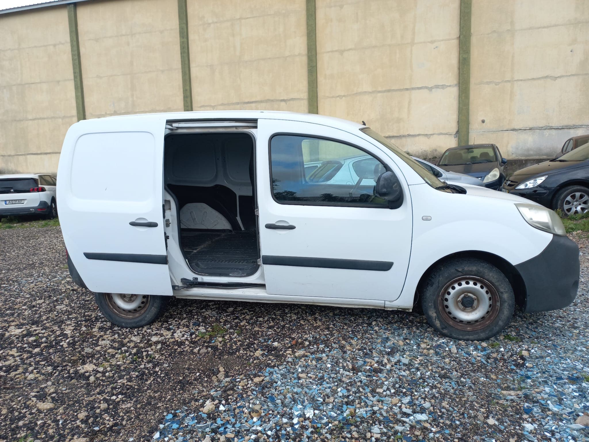 Renault Kangoo · Ano 2014 — image 6