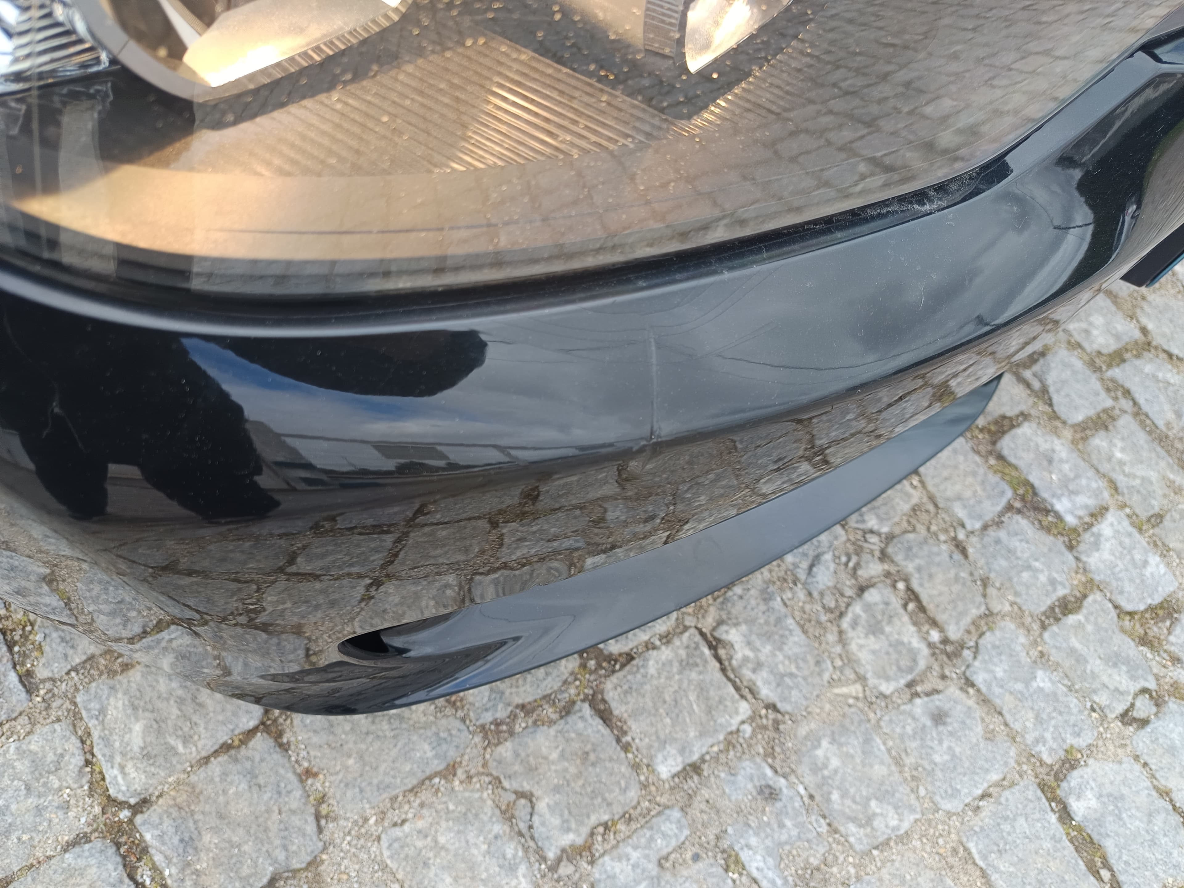 BMW 318 D · Ano 2012 — image 7