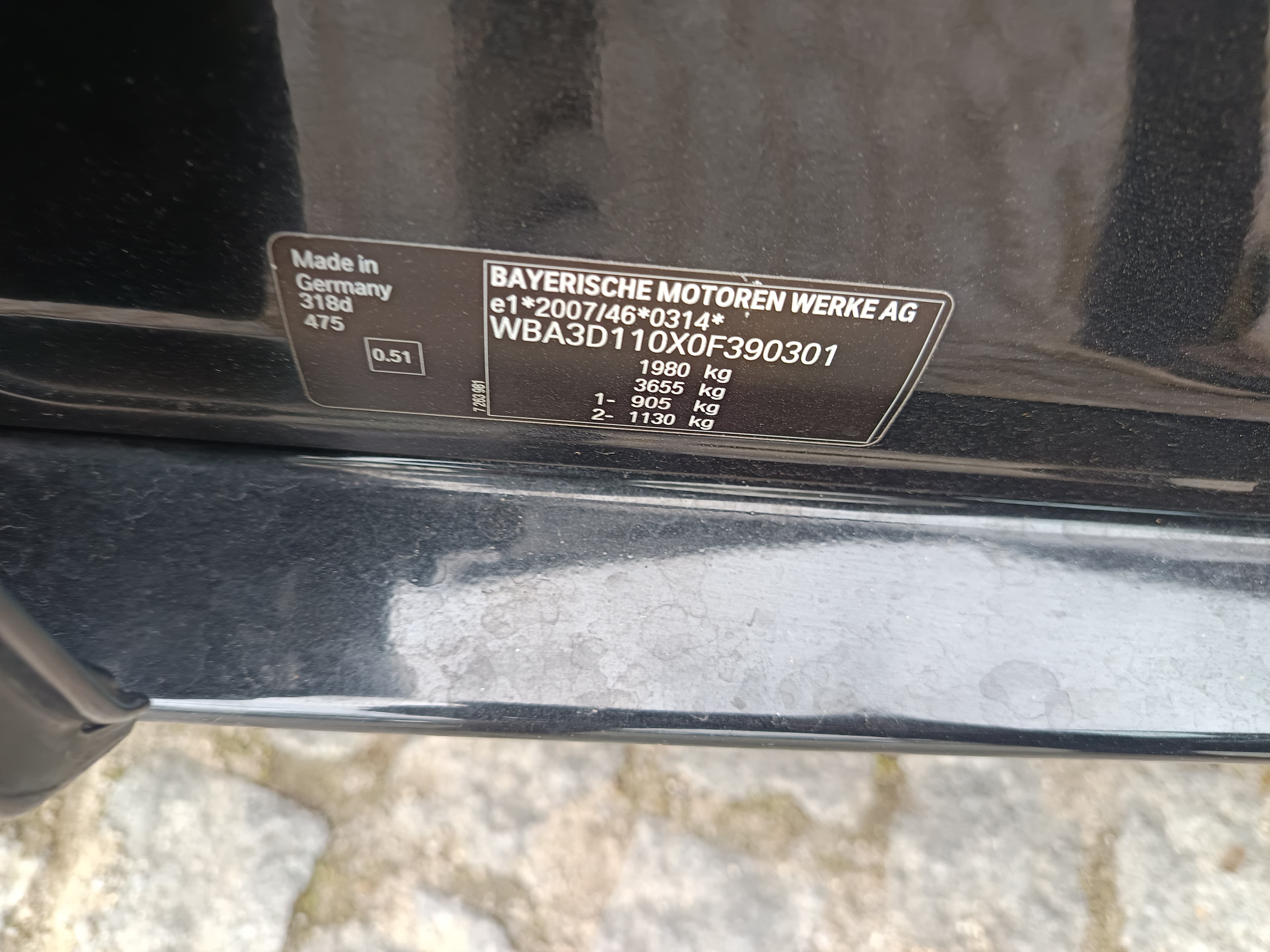 BMW 318 D · Ano 2012 — image 32