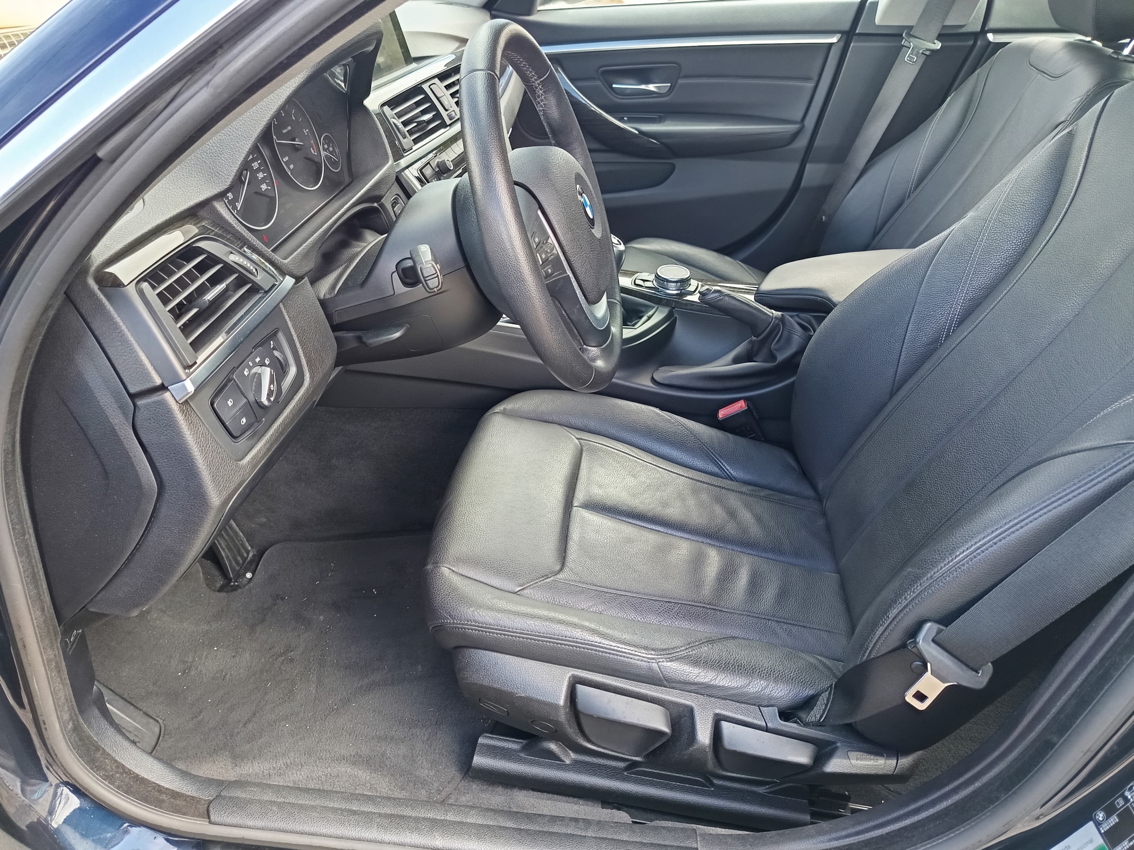 BMW 420D · Ano 2014 — imagem 32