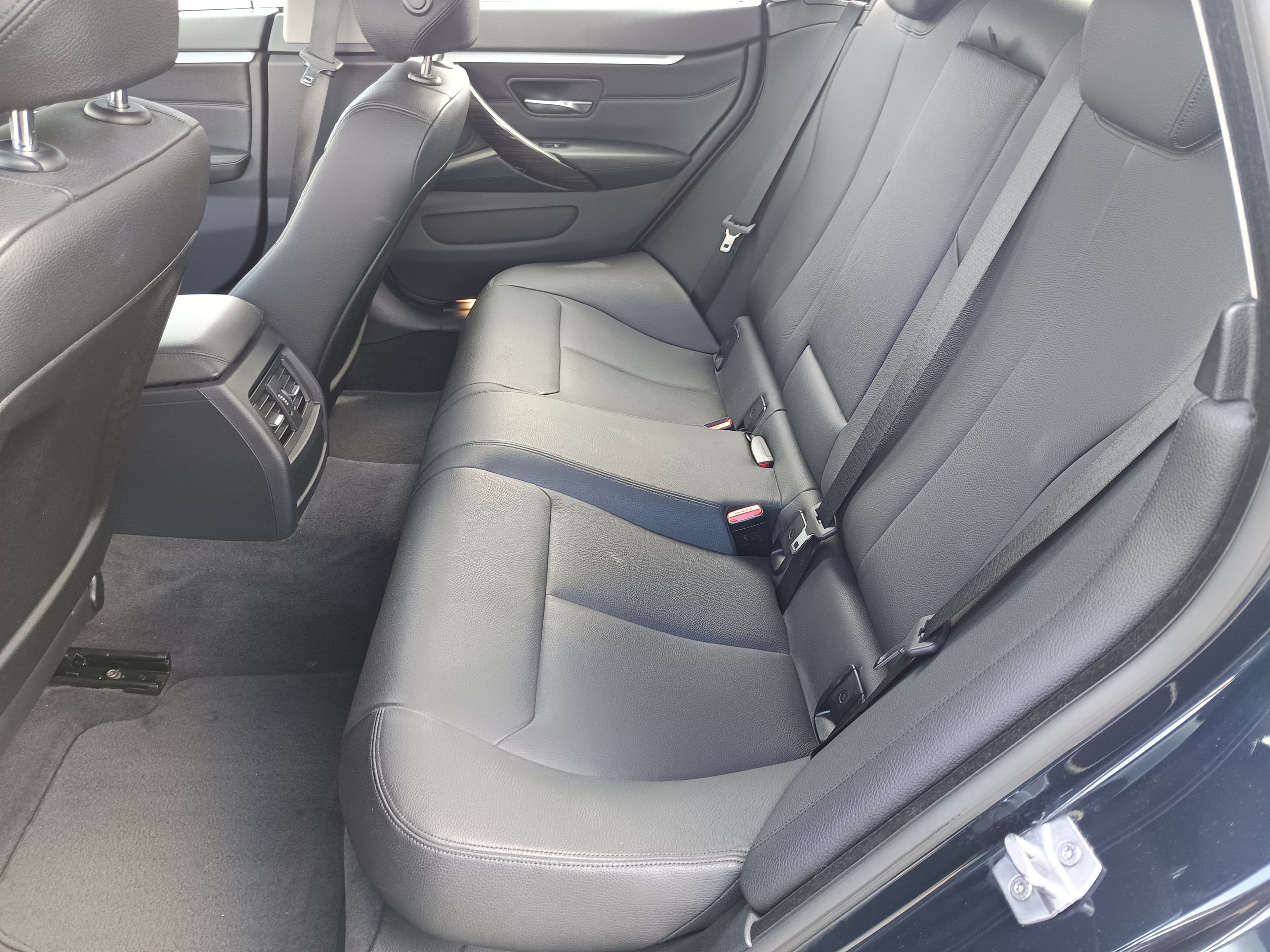 BMW 420D · Ano 2014 — imagem 29