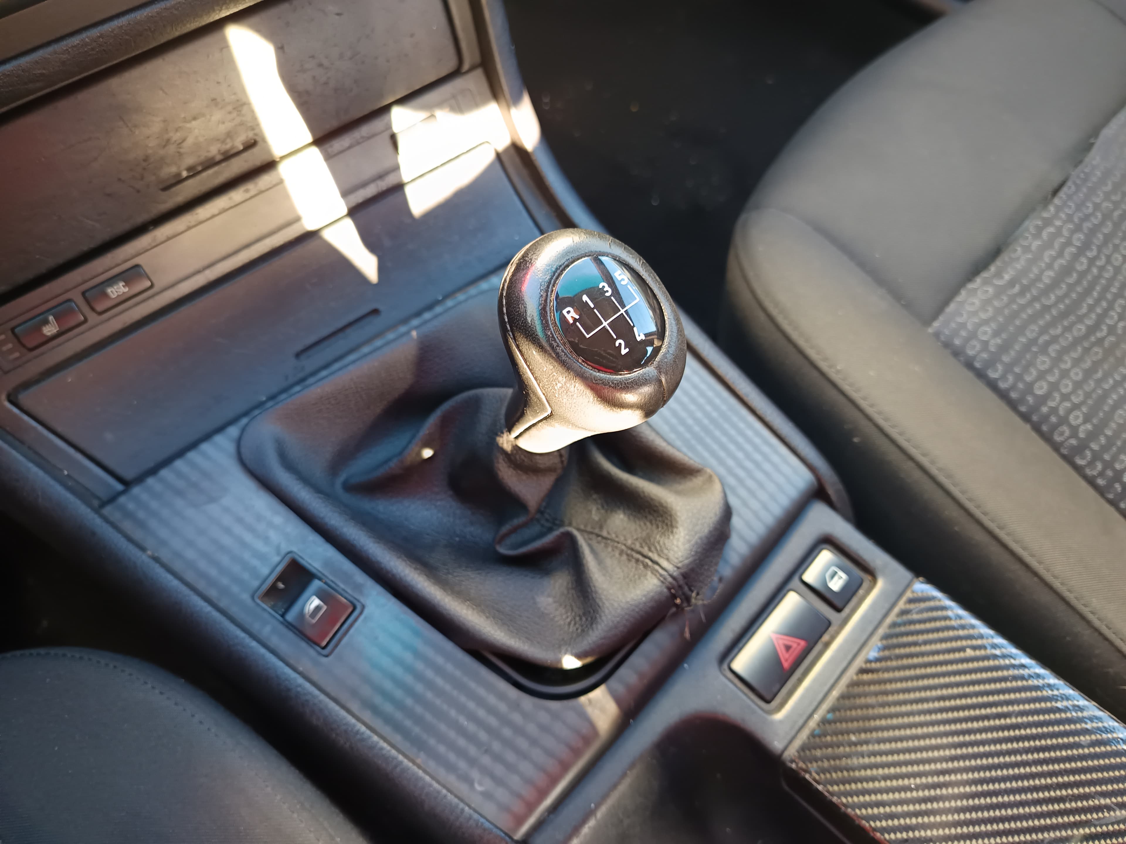 BMW 320D · Ano 2004 — imagem 23