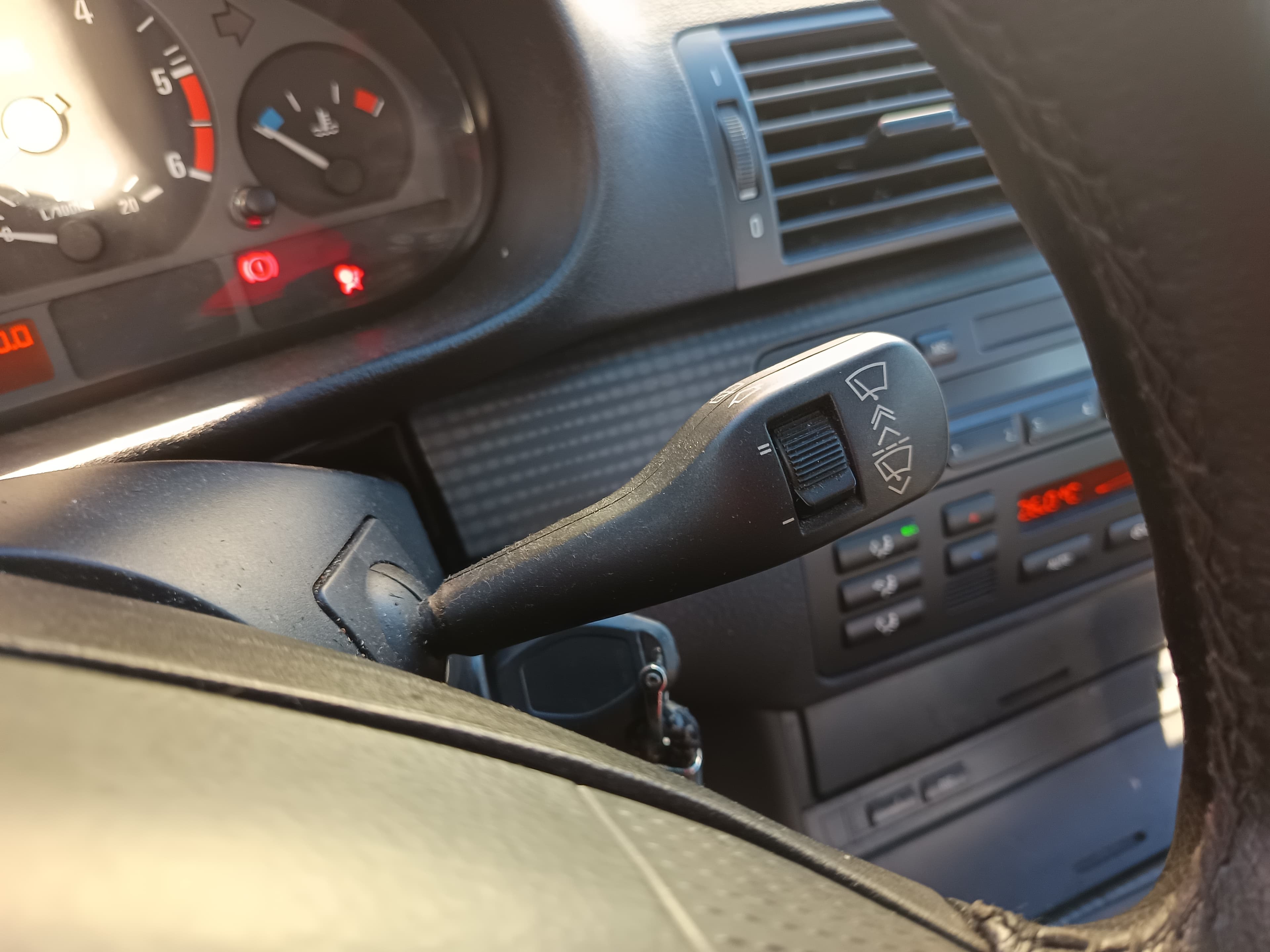 BMW 320D · Ano 2004 — imagem 25