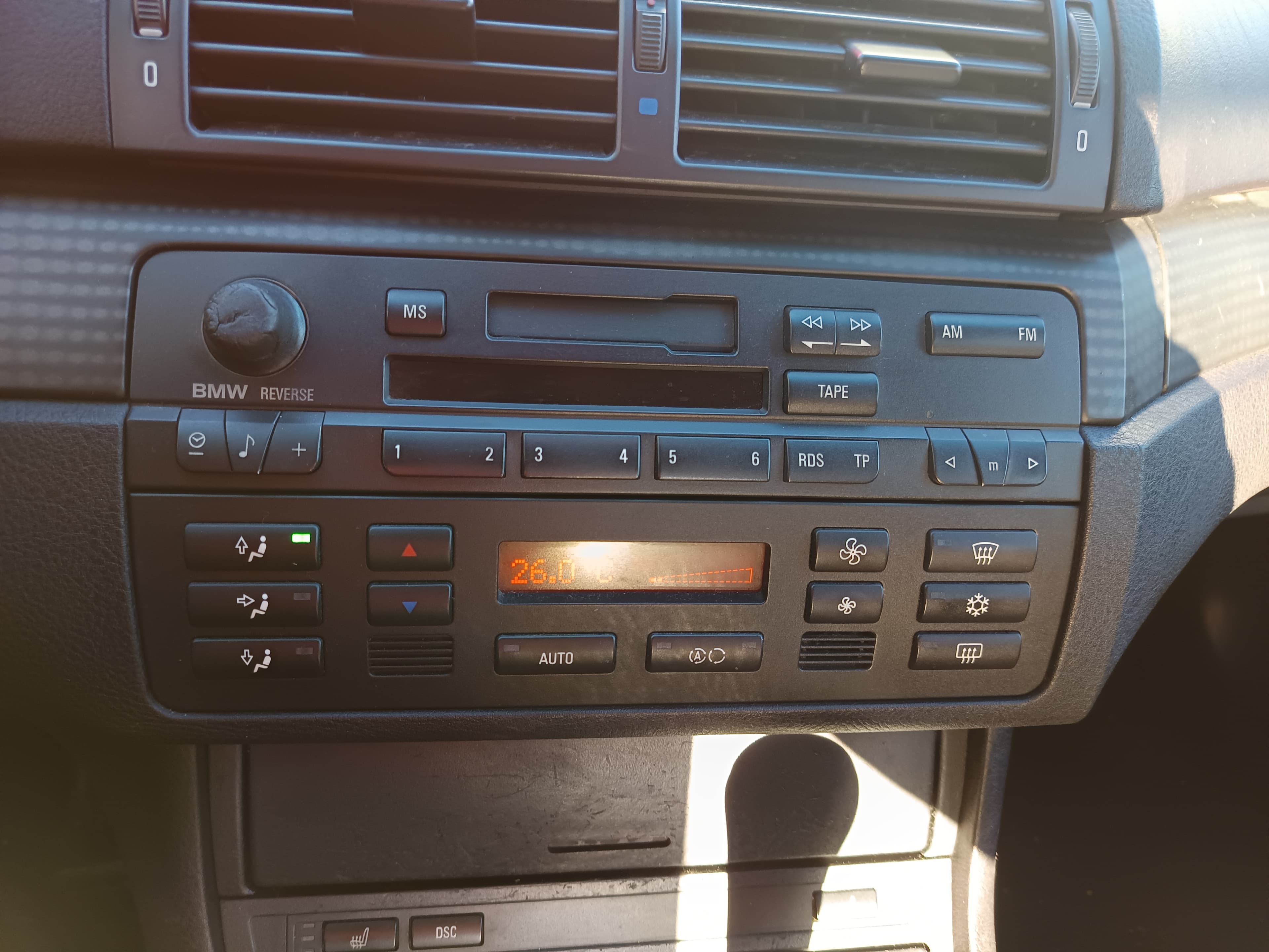 BMW 320D · Ano 2004 — imagem 22