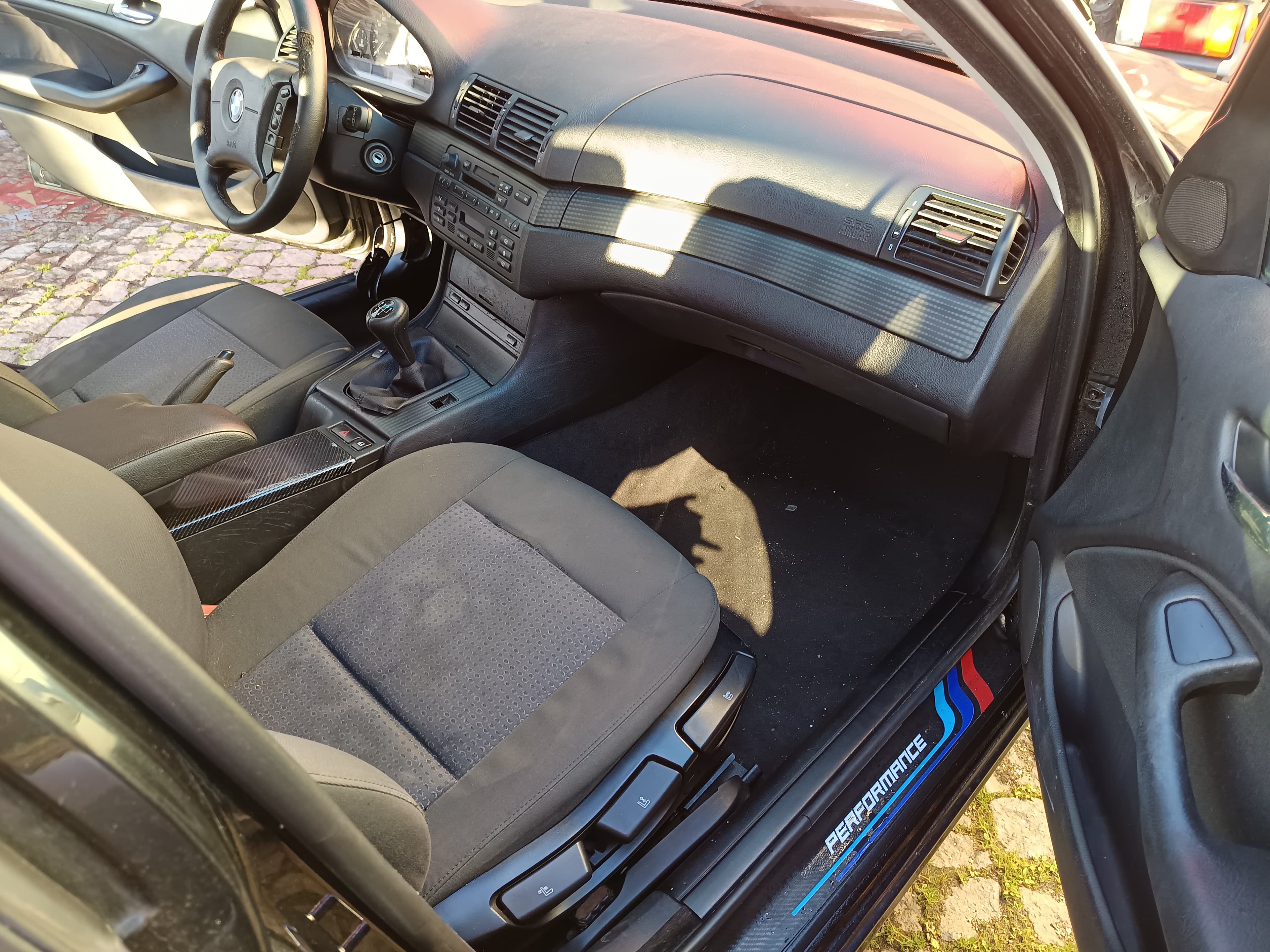 BMW 320D · Ano 2004 — imagem 33