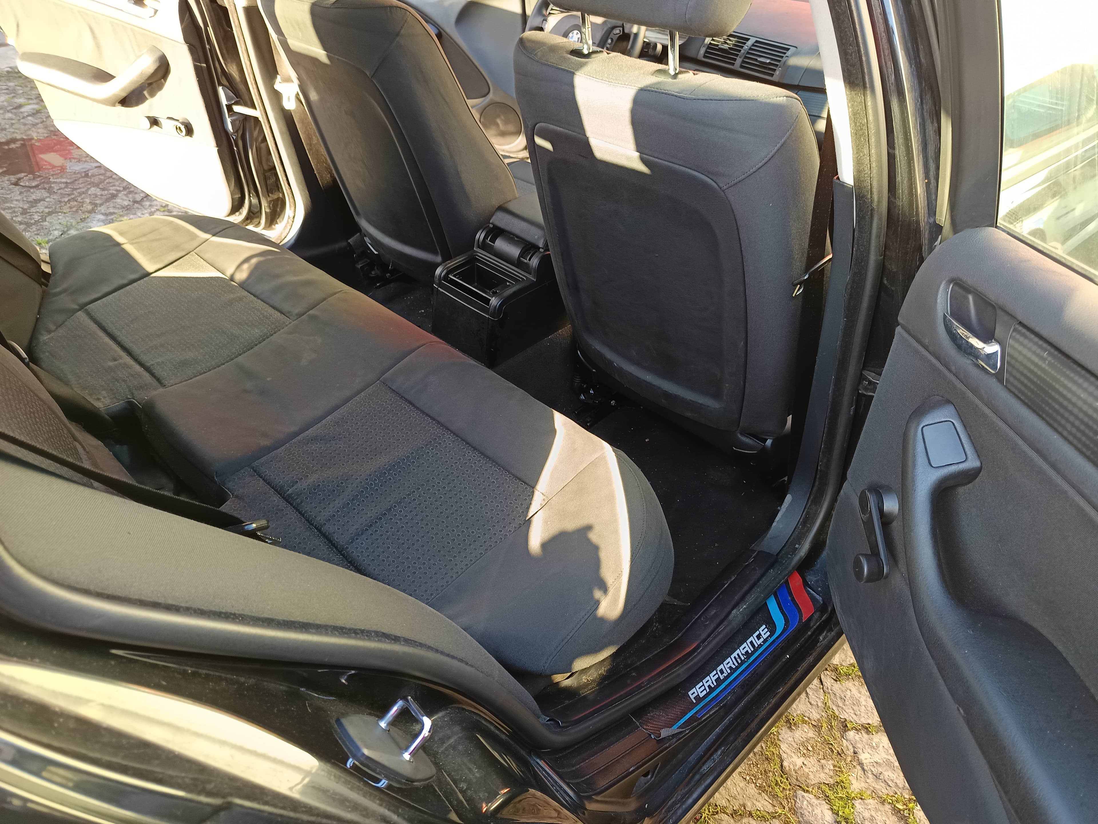 BMW 320D · Ano 2004 — imagem 30