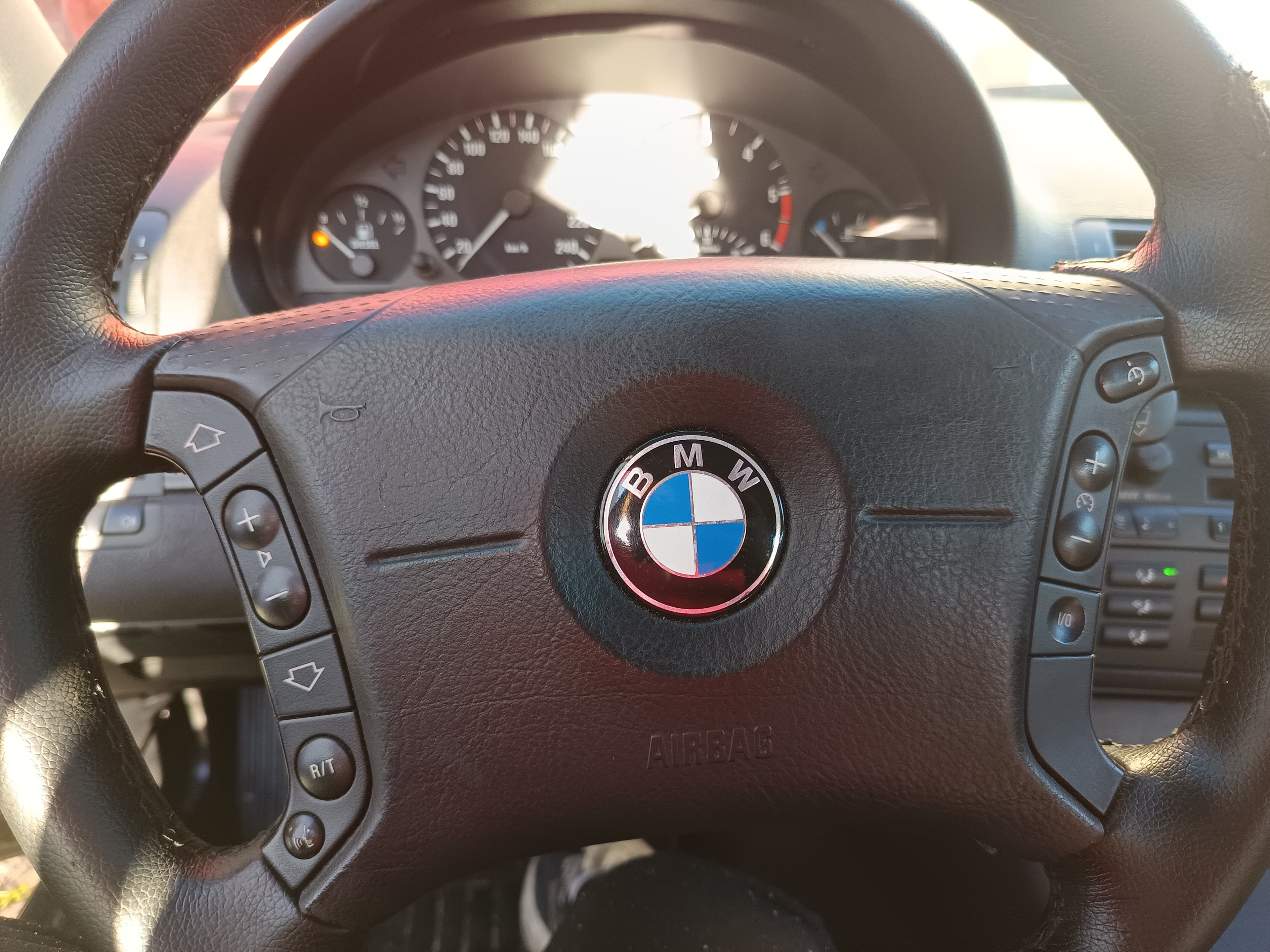 BMW 320D · Ano 2004 — imagem 24