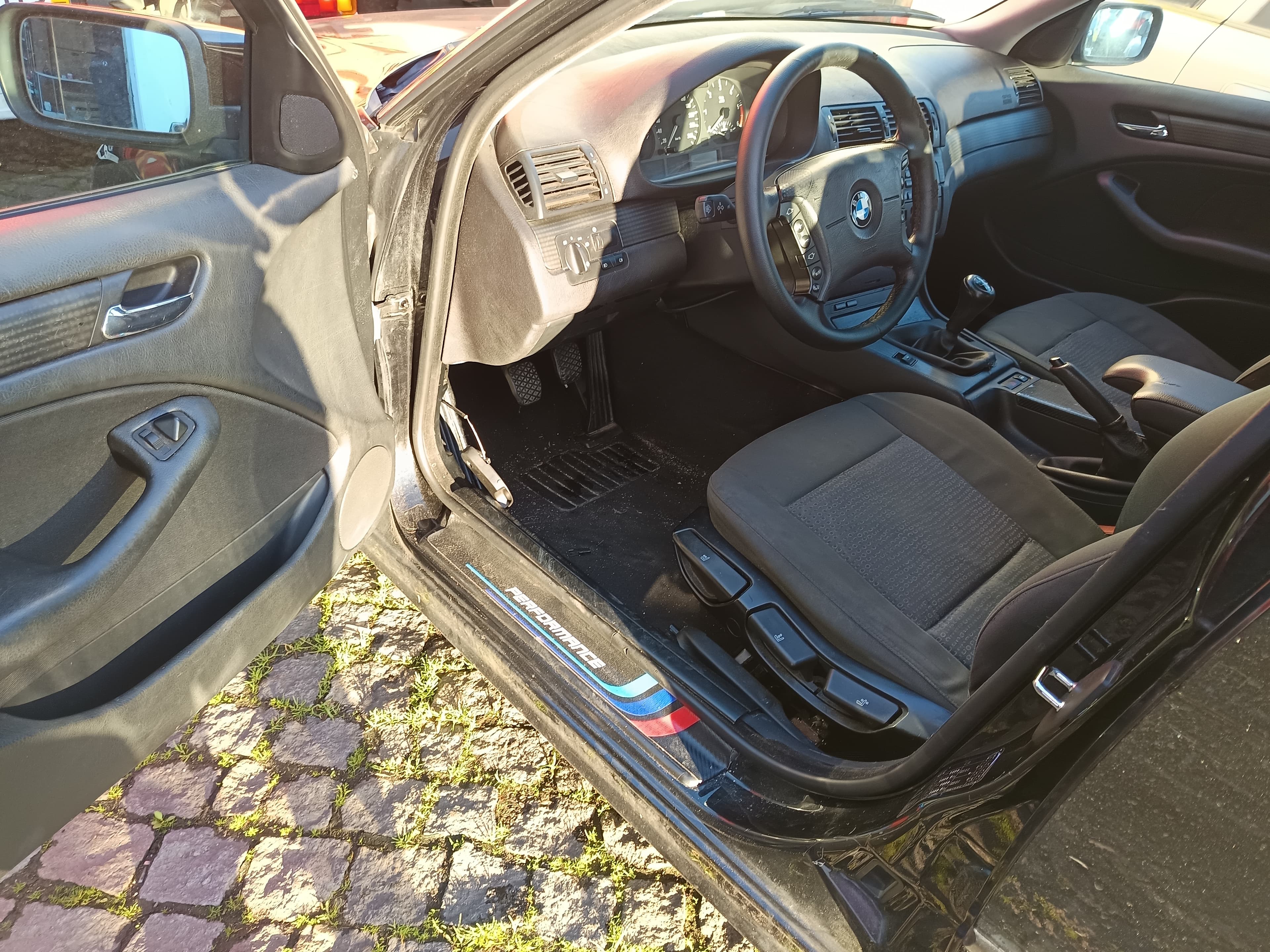 BMW 320D · Ano 2004 — imagem 38