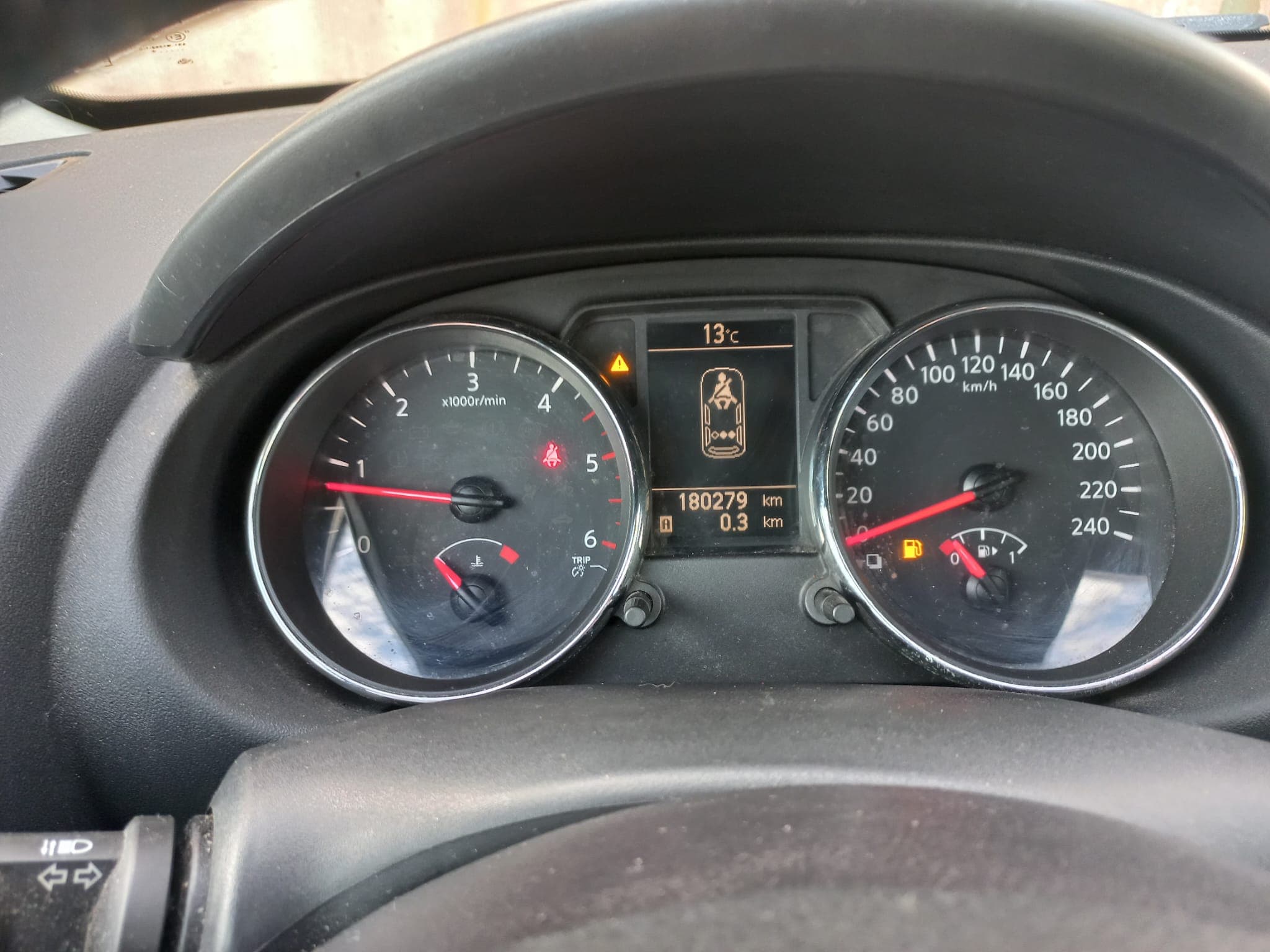Nissan Qashqai · Ano 2010 — imagem 18
