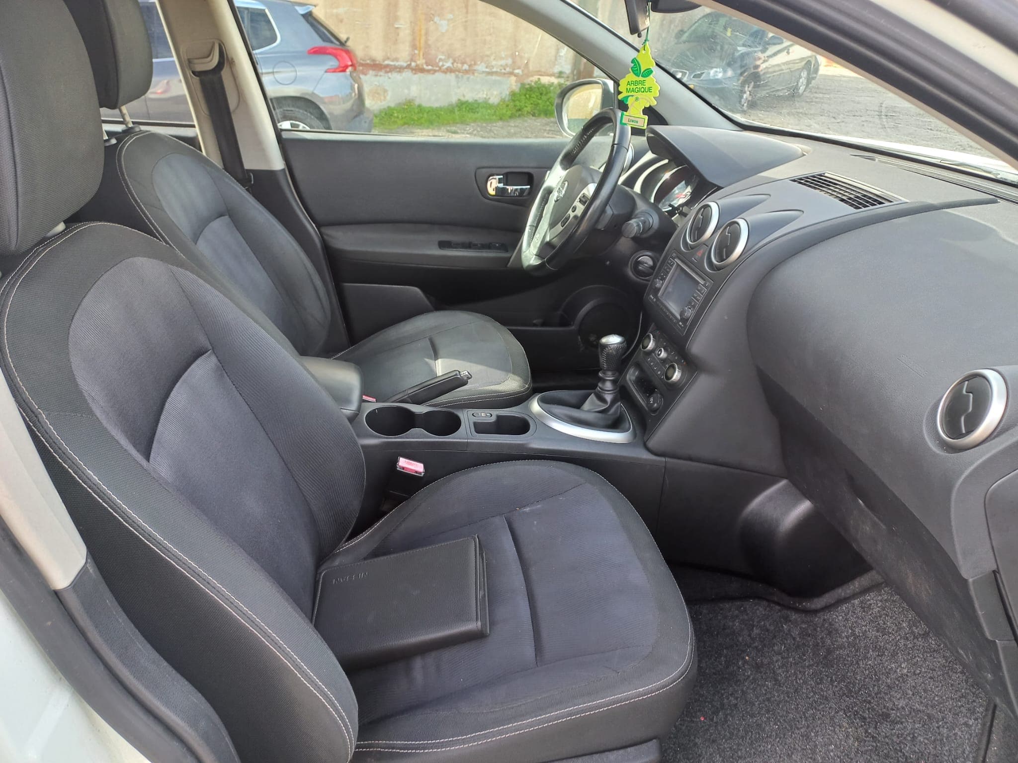 Nissan Qashqai · Ano 2010 — imagem 16