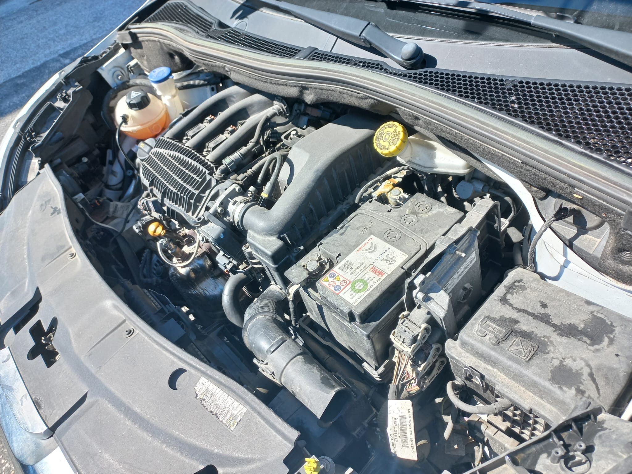 Peugeot 2008 · Ano 2014 — image 16