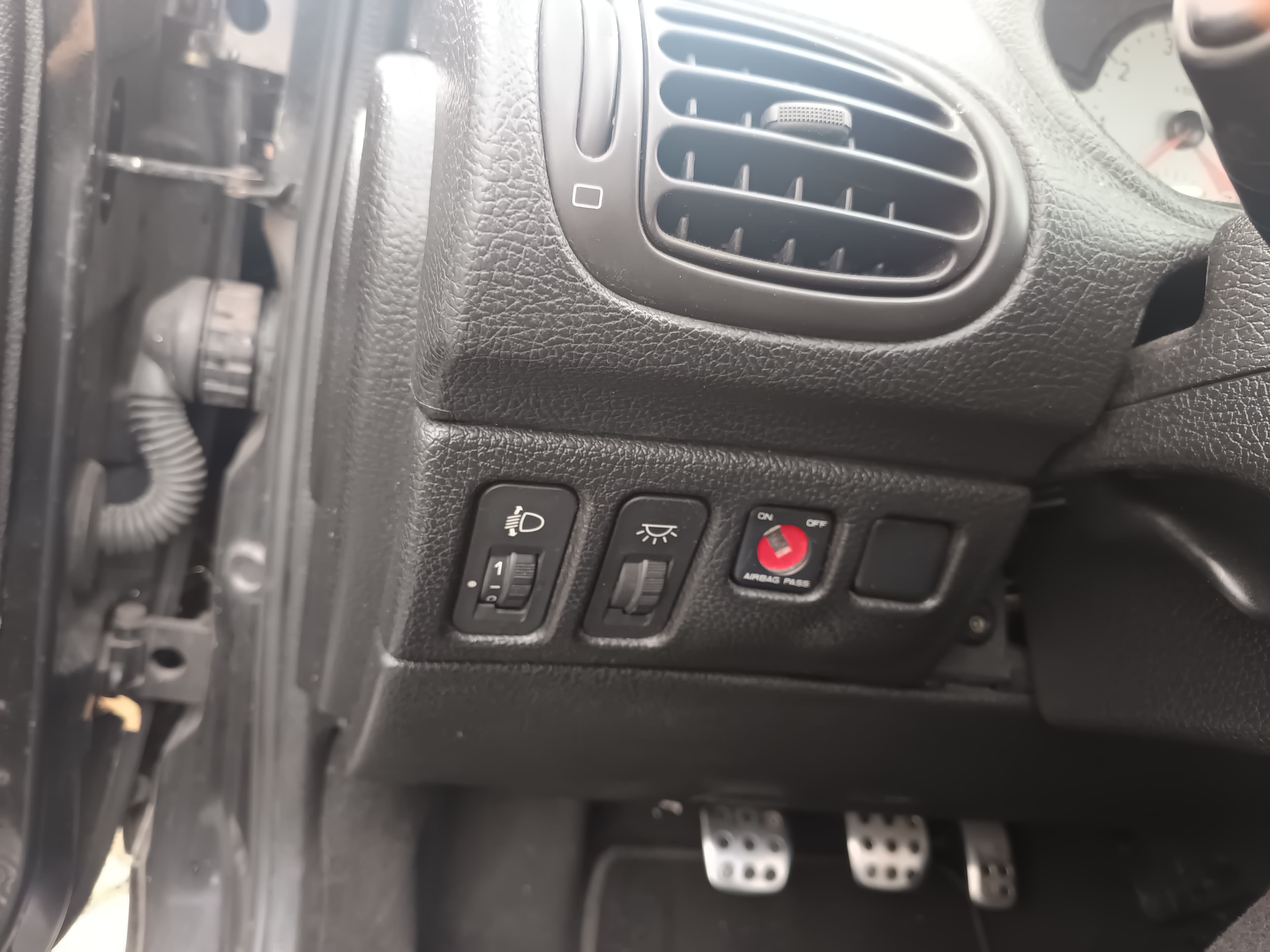 Peugeot 206 · Ano 2001 — imagem 31