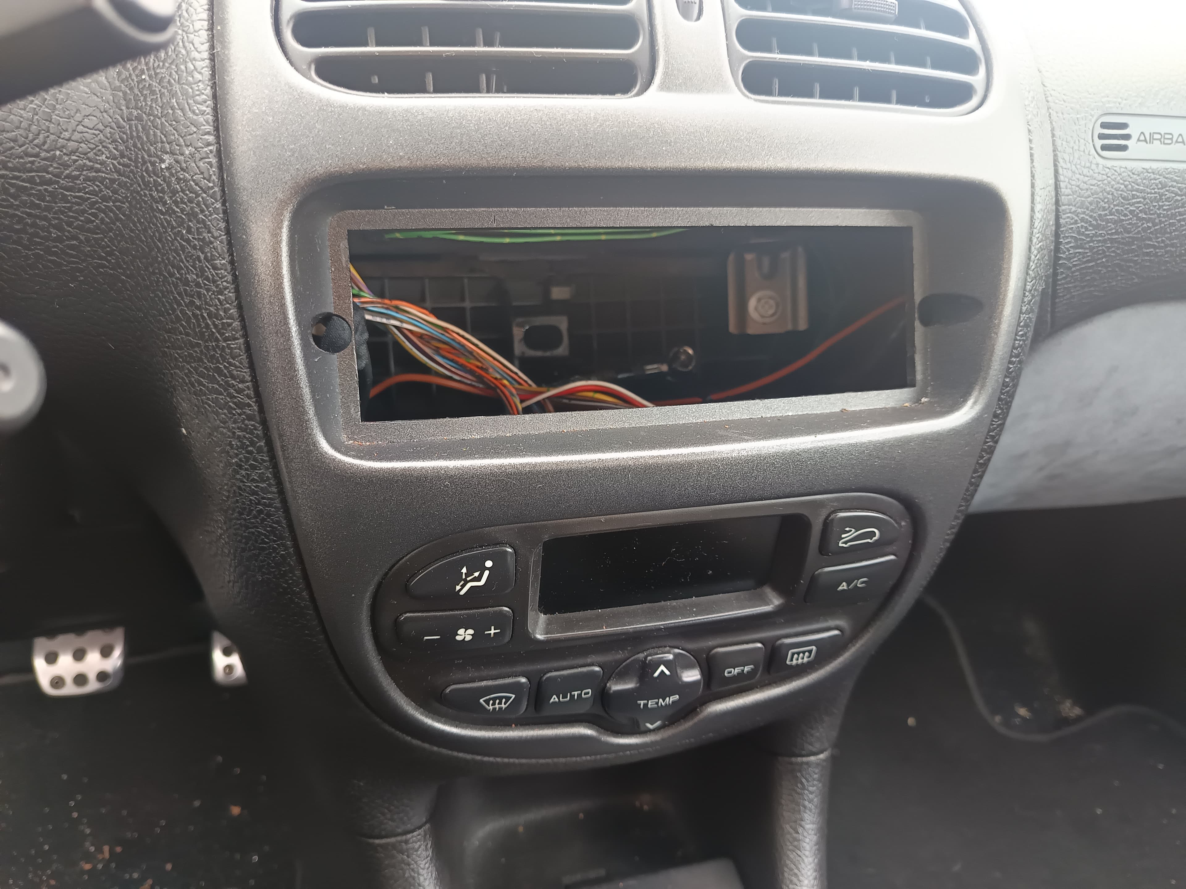 Peugeot 206 · Ano 2001 — imagem 26
