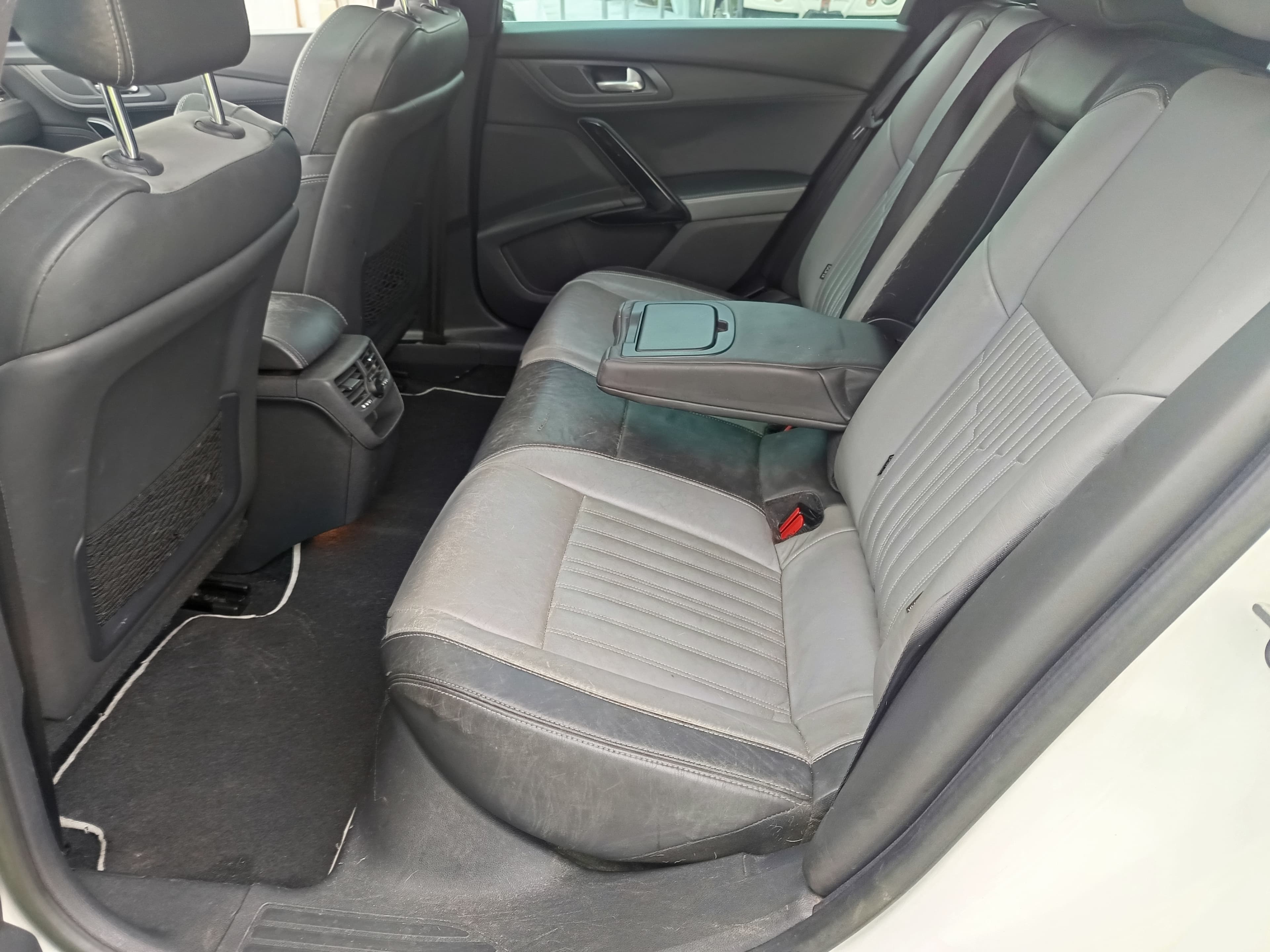 Peugeot 508 HDI 16 · Ano 2013 — imagem 34