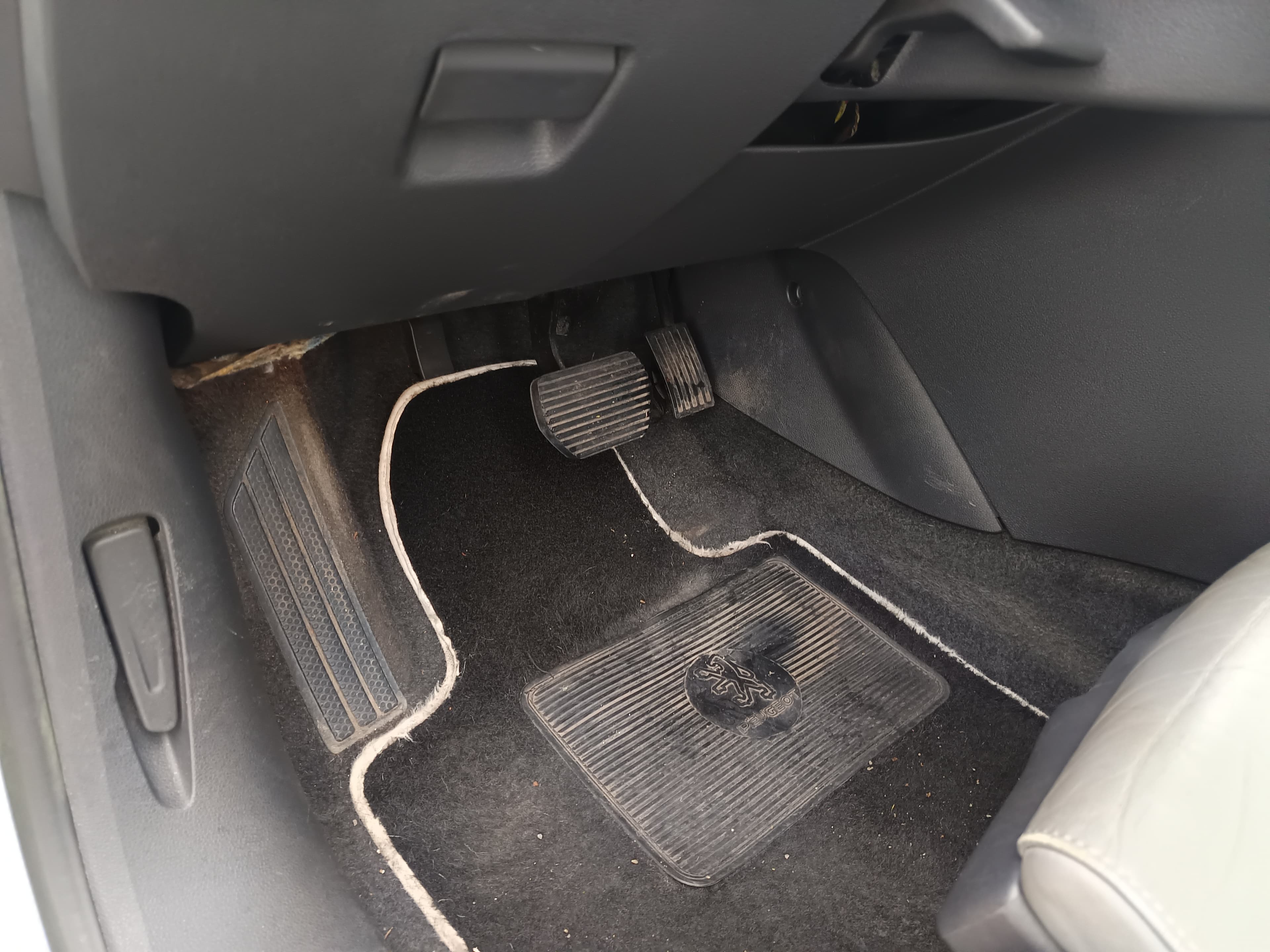 Peugeot 508 HDI 16 · Ano 2013 — imagem 39
