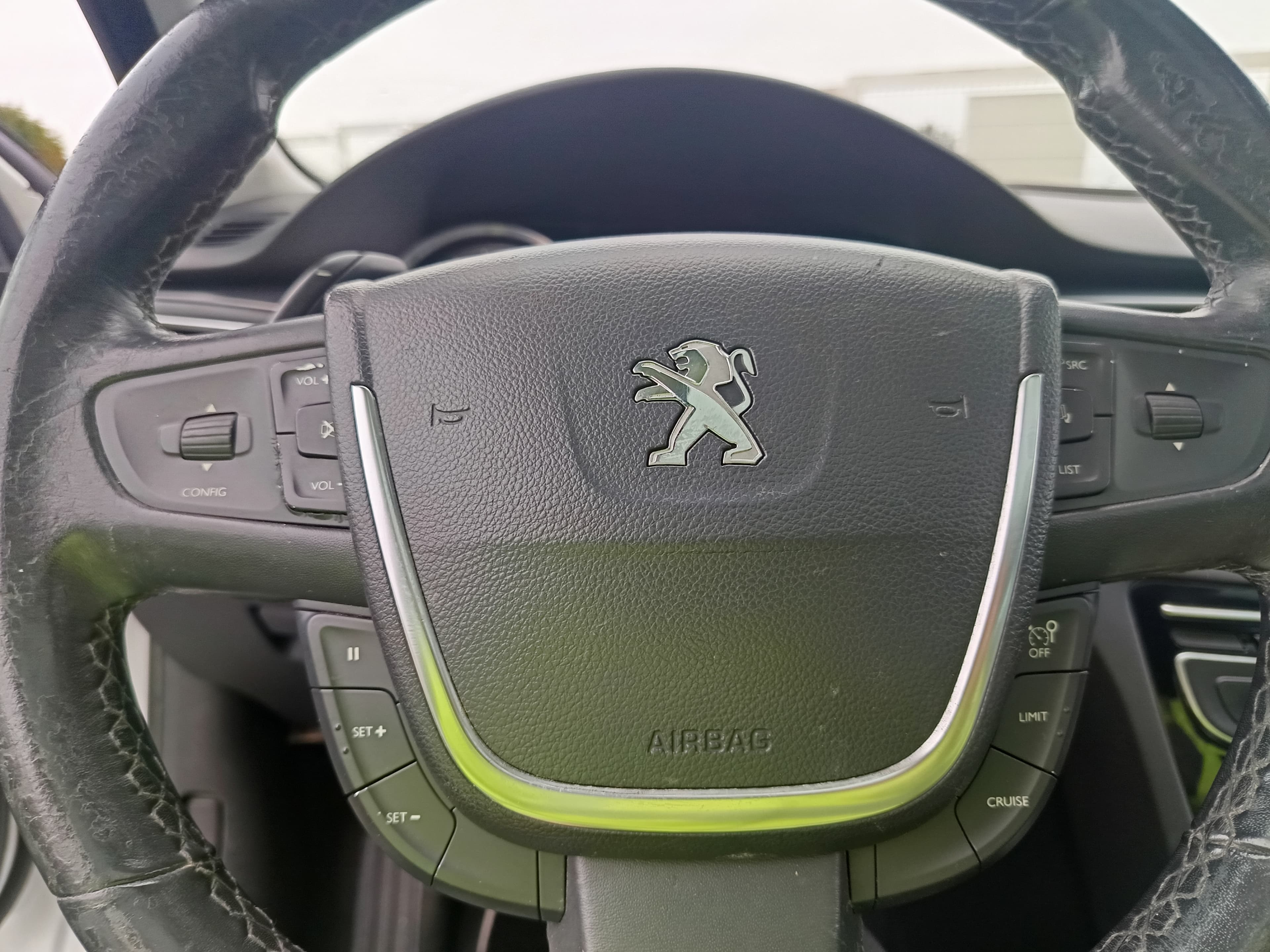 Peugeot 508 HDI 16 · Ano 2013 — imagem 47