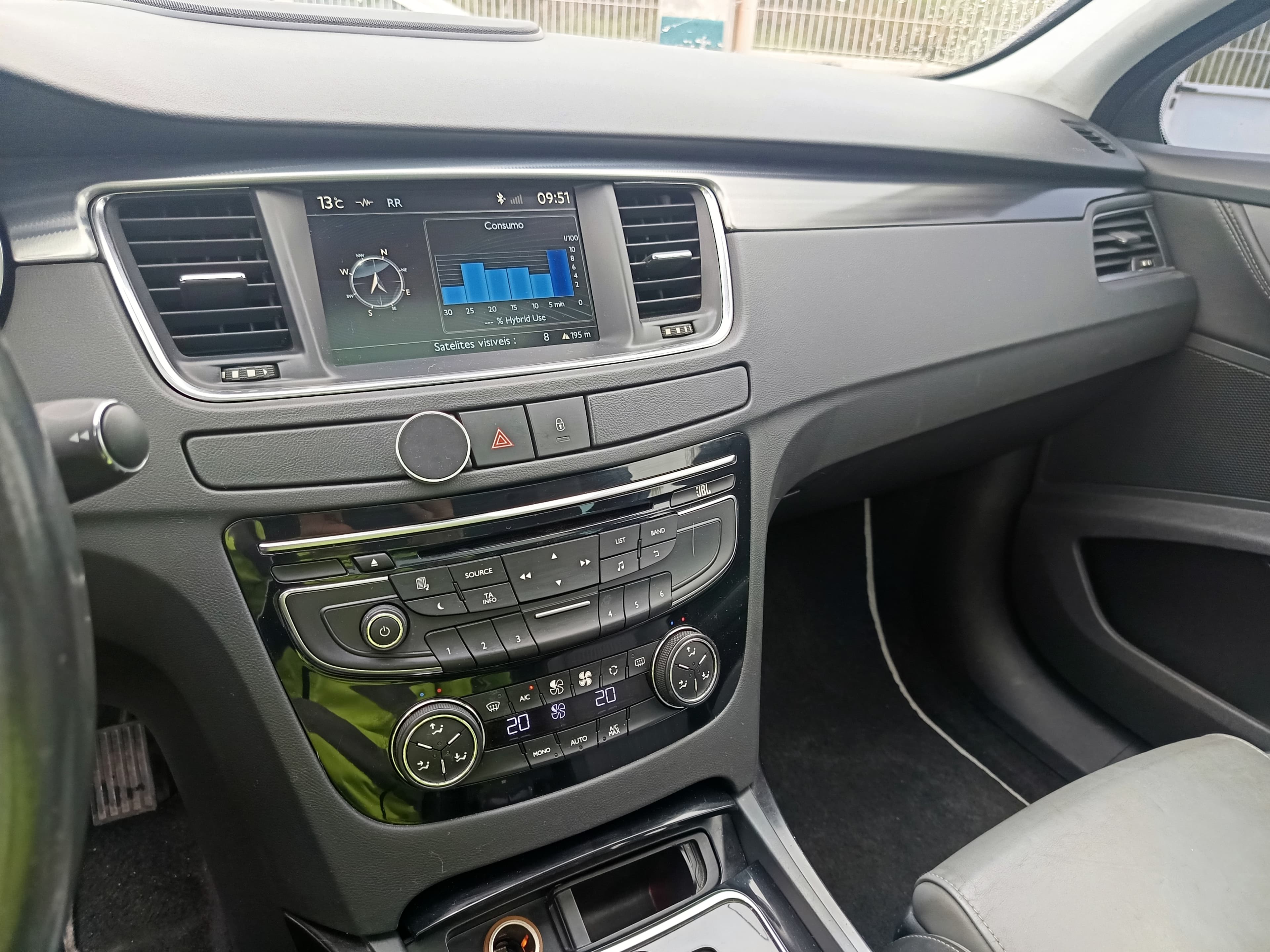 Peugeot 508 HDI 16 · Ano 2013 — imagem 42