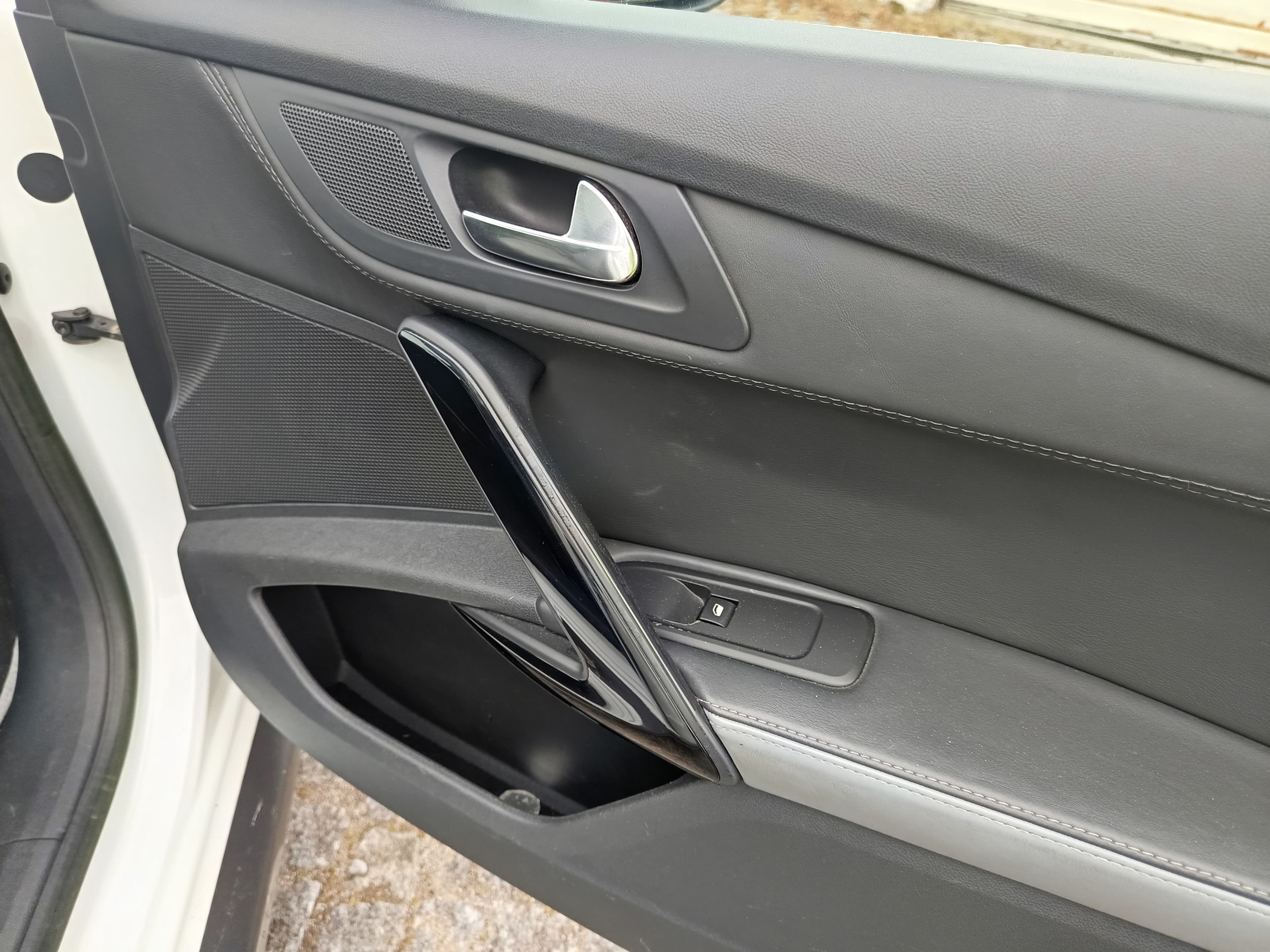 Peugeot 508 HDI 16 · Ano 2013 — imagem 30