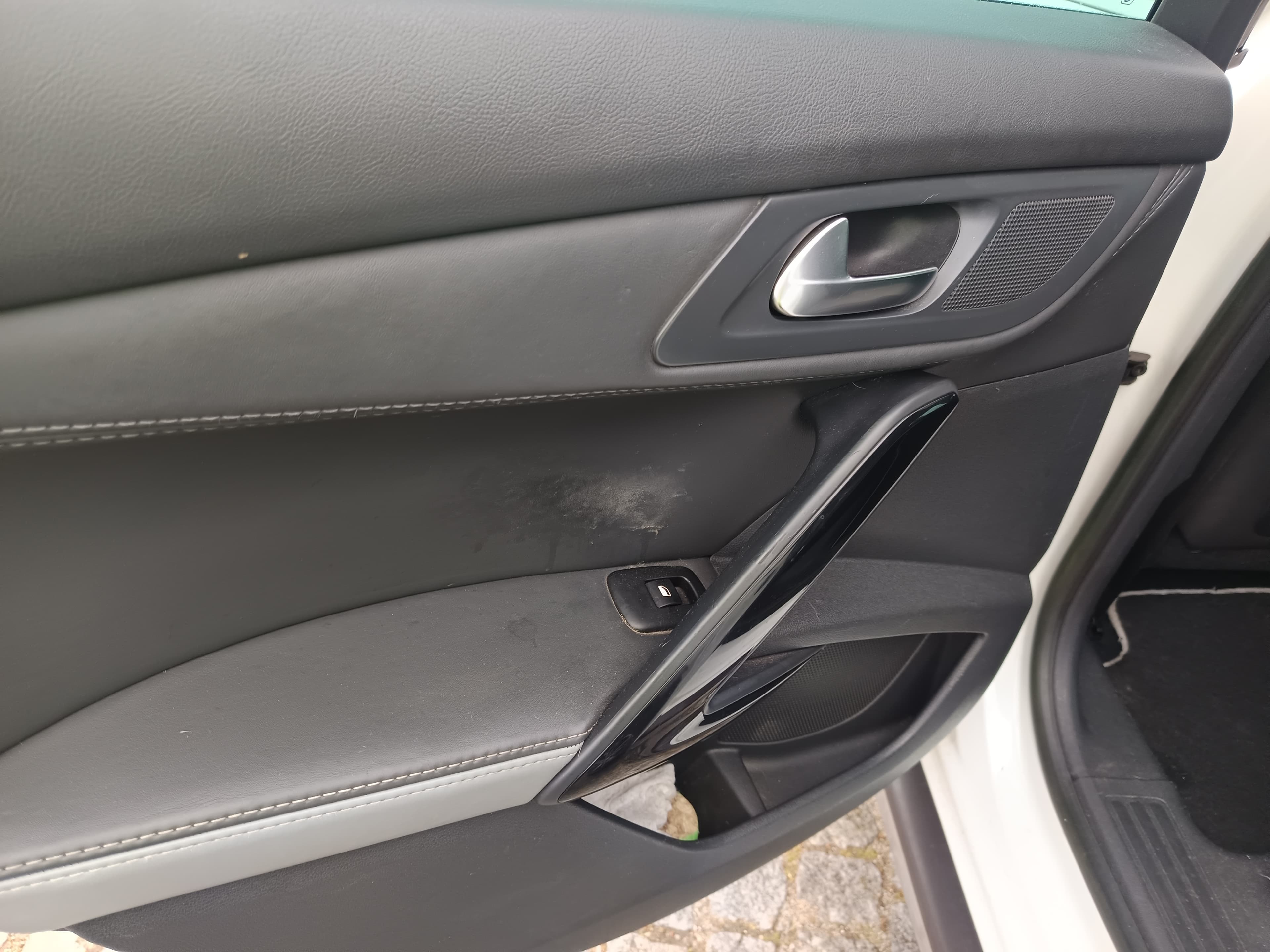 Peugeot 508 HDI 16 · Ano 2013 — imagem 33