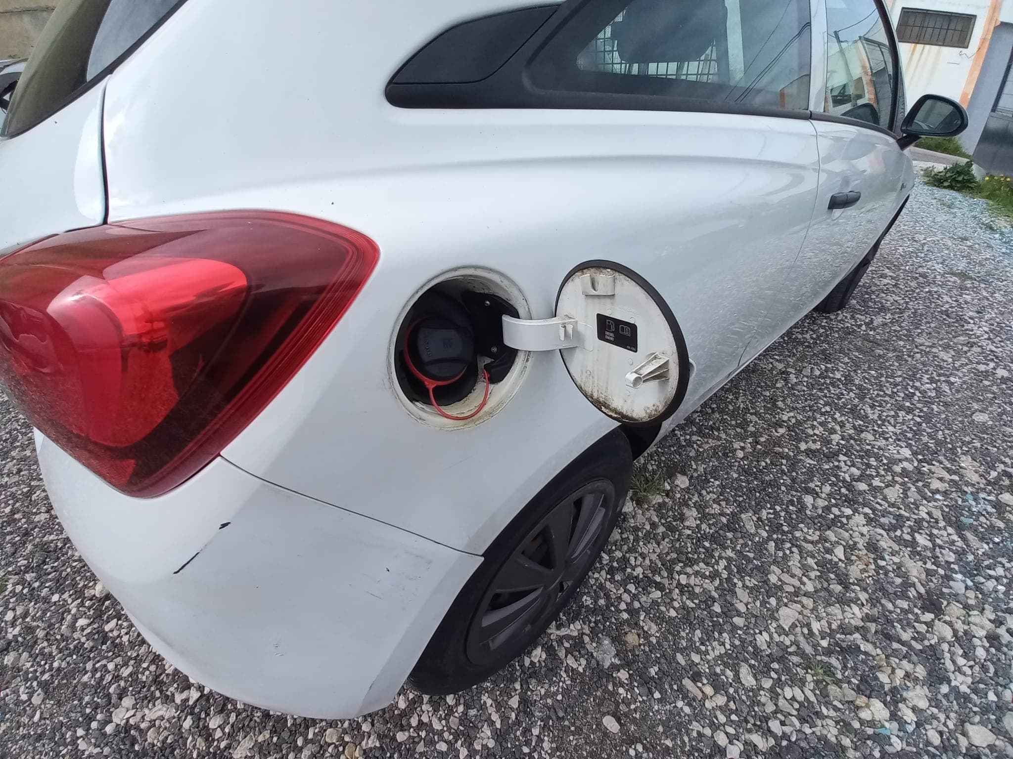 Opel Corsa · Ano 2016 — imagem 9