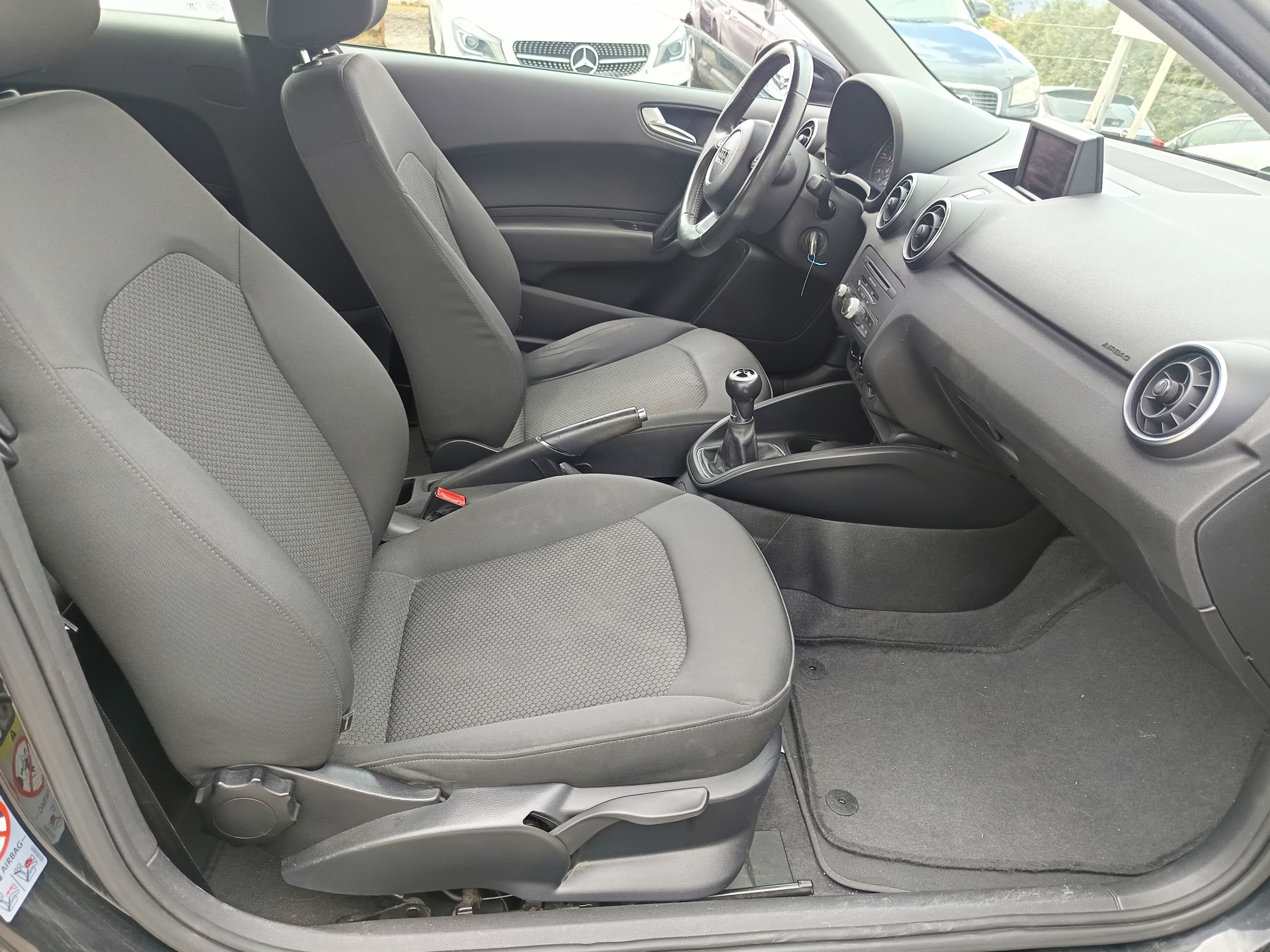 Audi A1 · Ano 2011 — imagem 24
