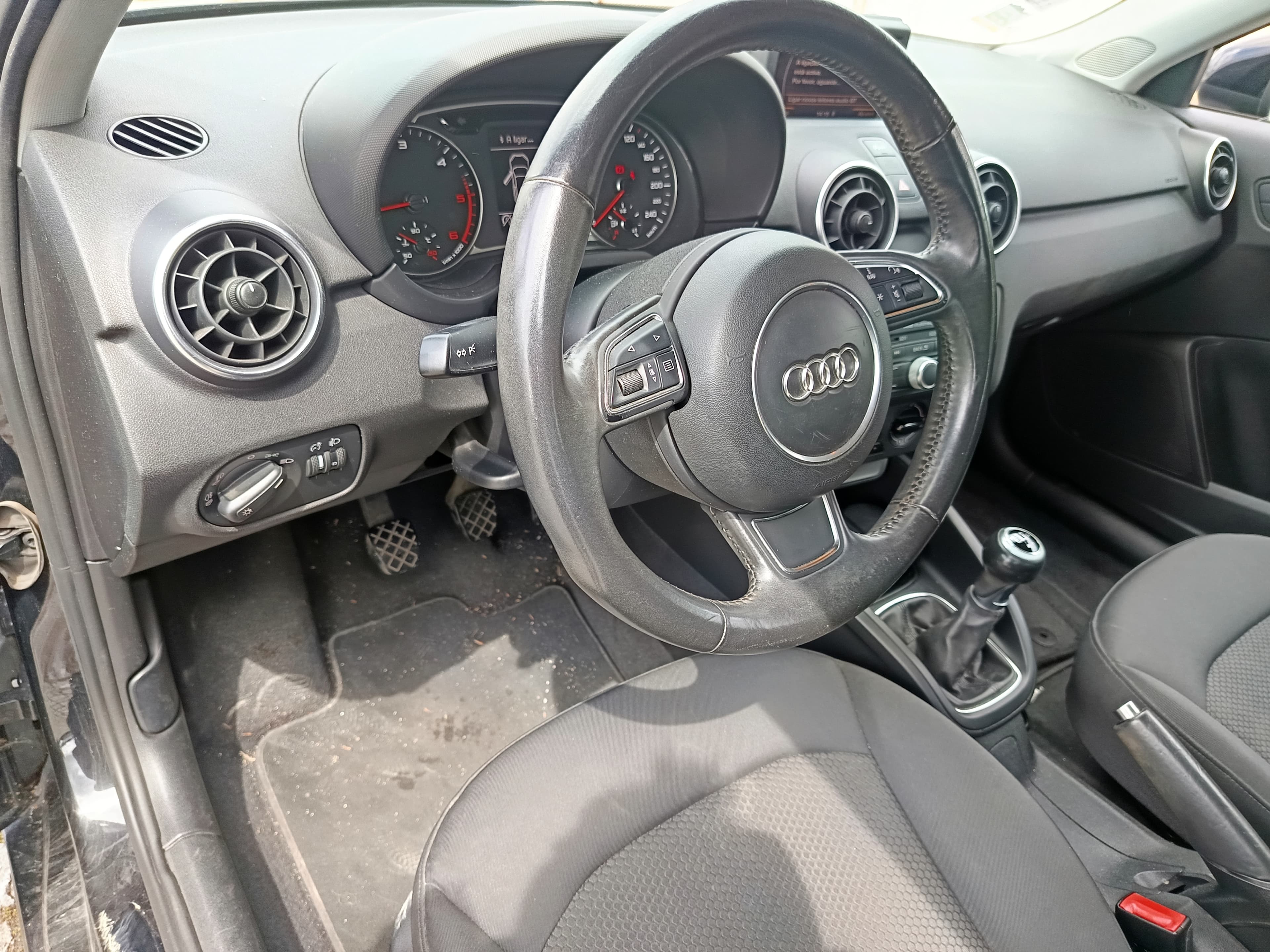 Audi A1 · Ano 2011 — imagem 34