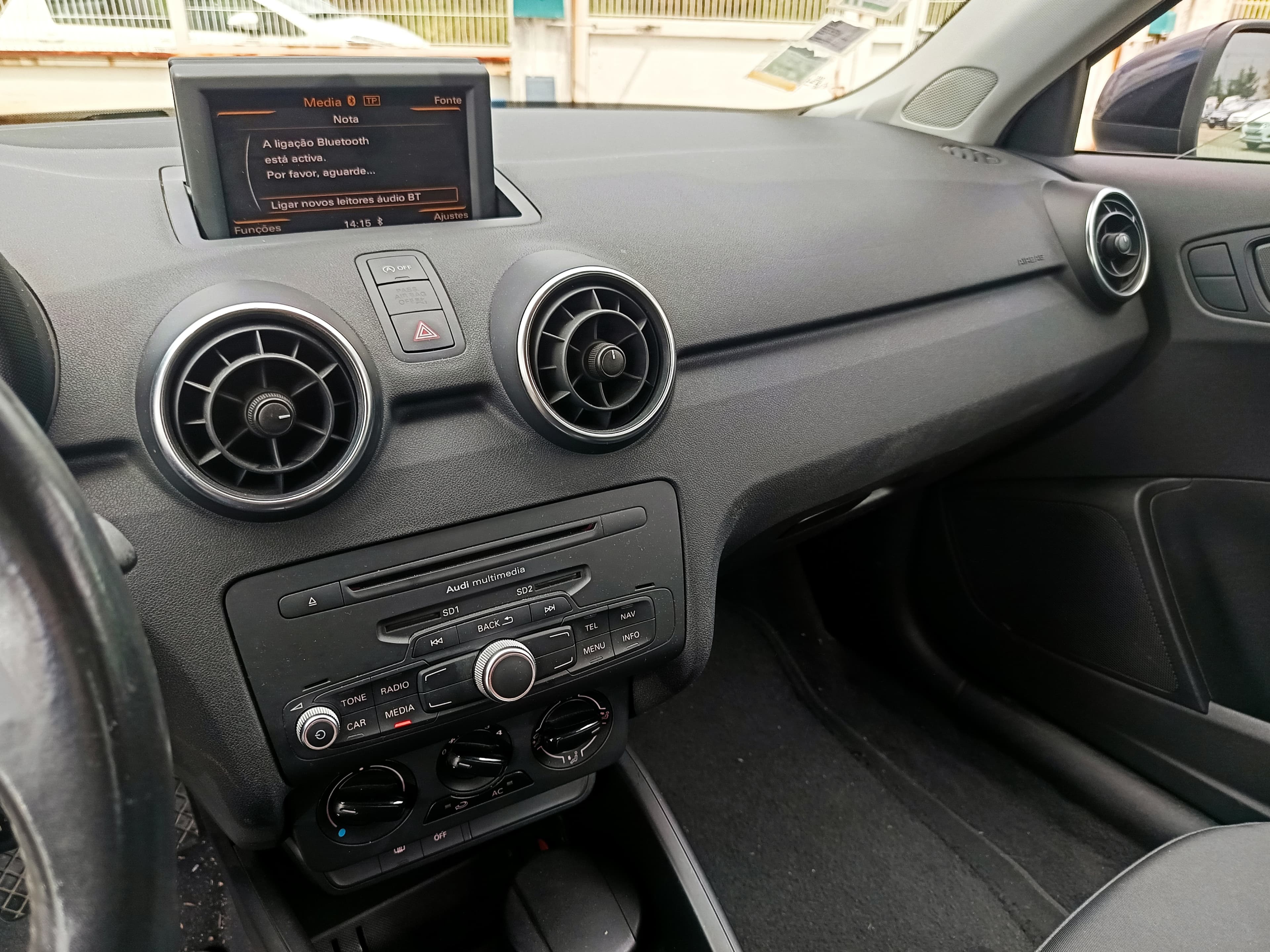 Audi A1 · Ano 2011 — imagem 35