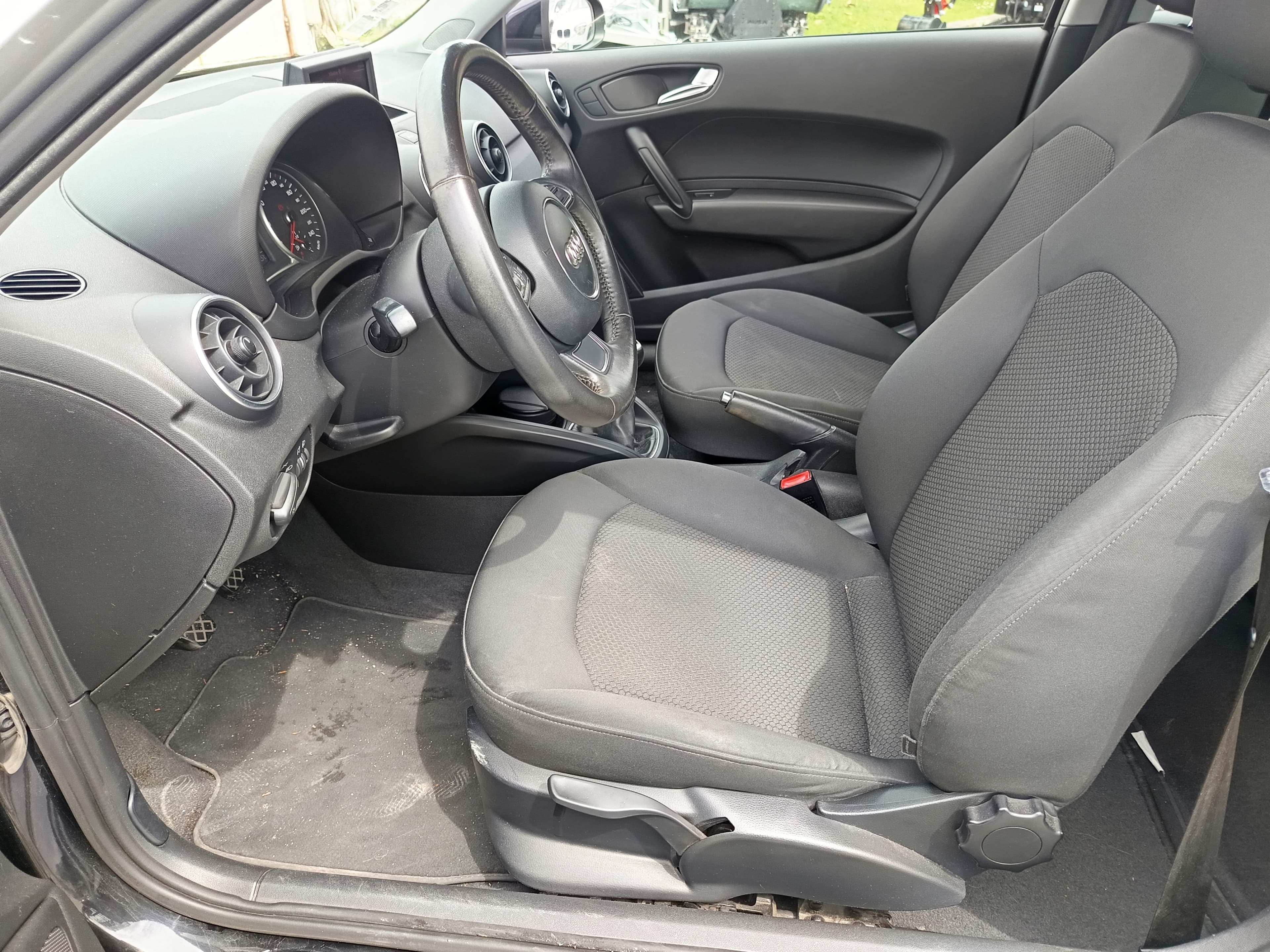 Audi A1 · Ano 2011 — imagem 27