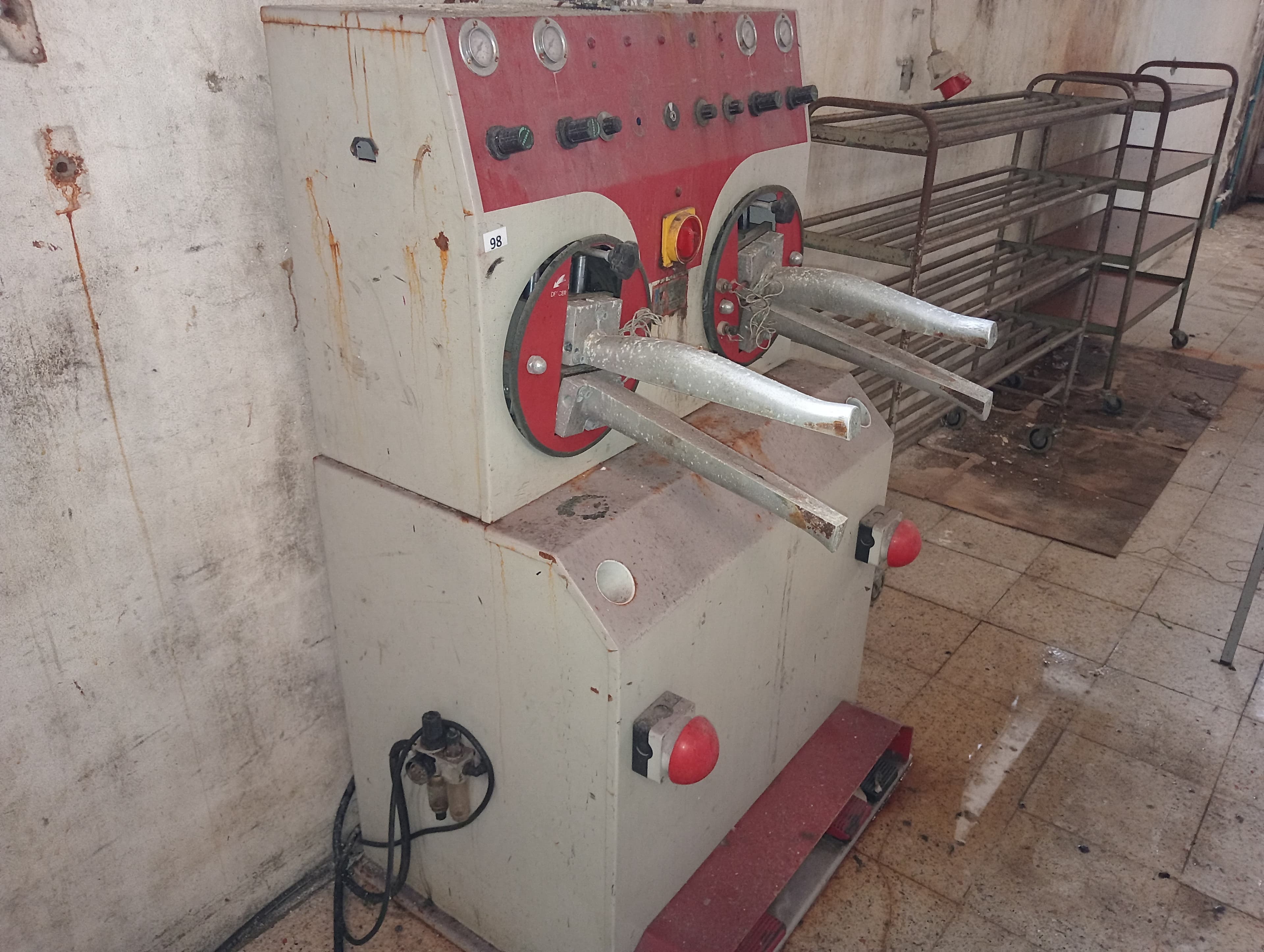 Equipment — image 11