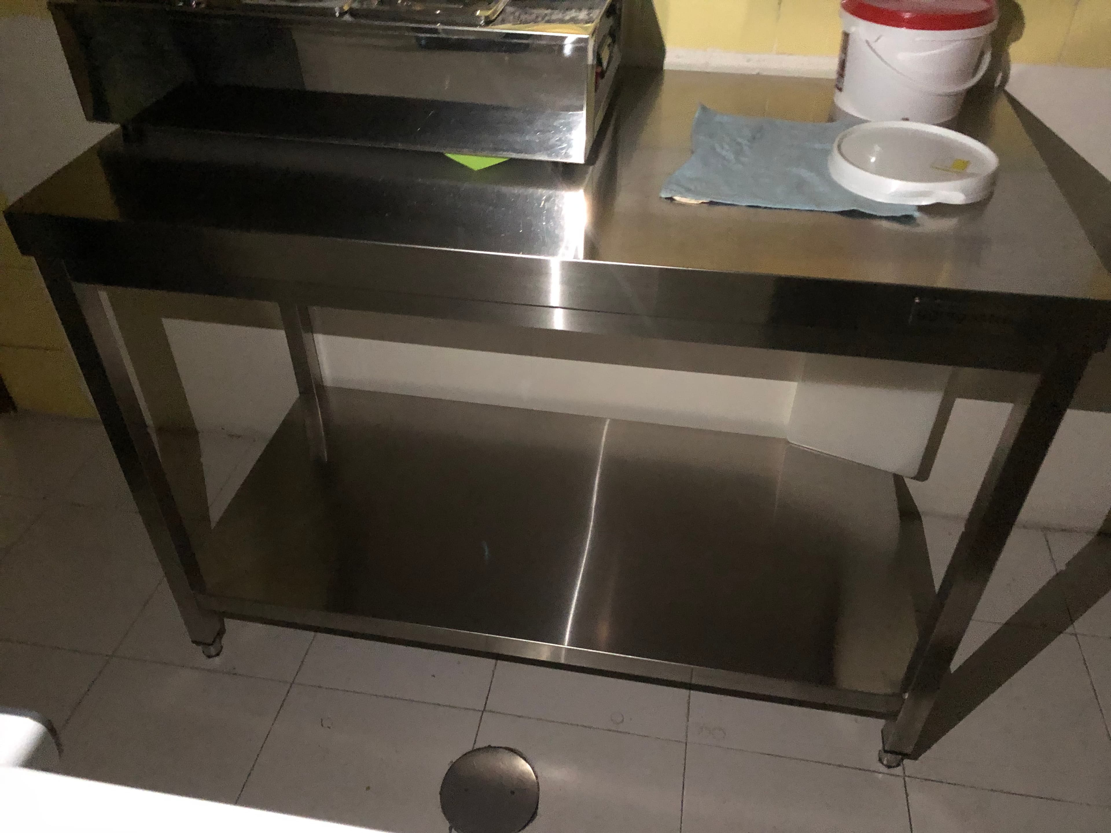 Mesa Inox