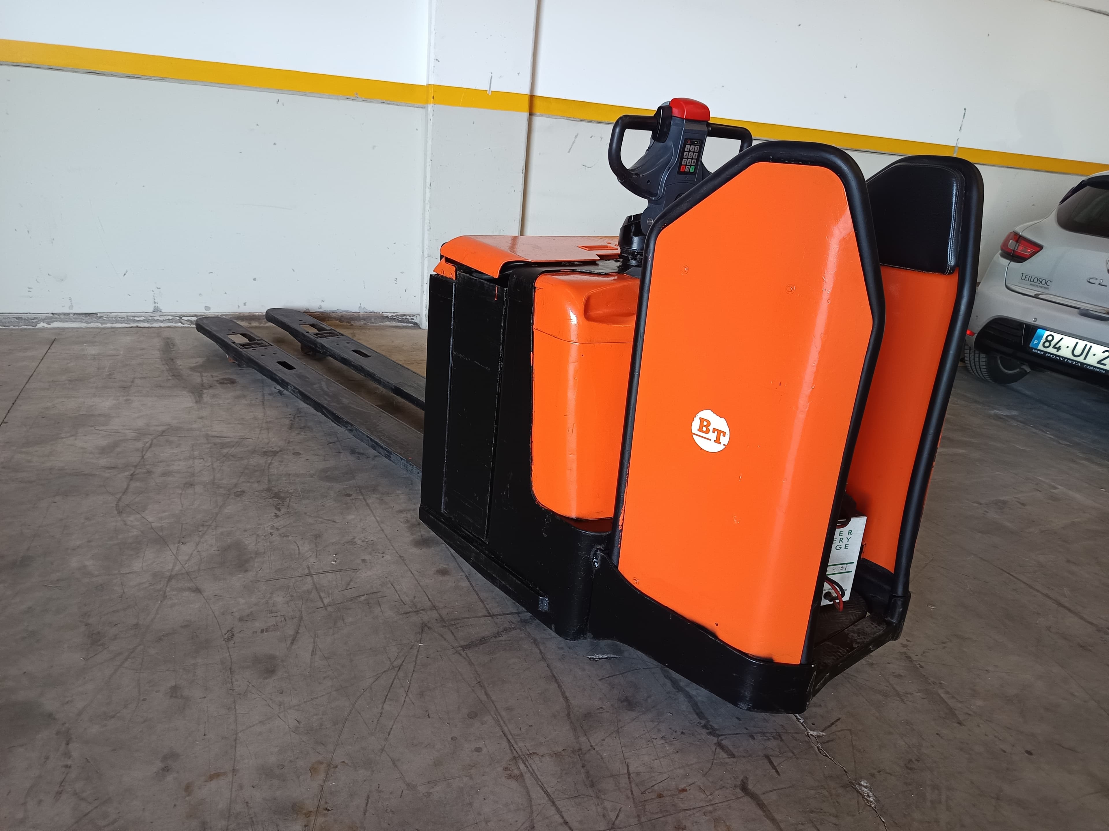 Porta Paletes BT · Elétrico · Ano 2013 — imagem 2