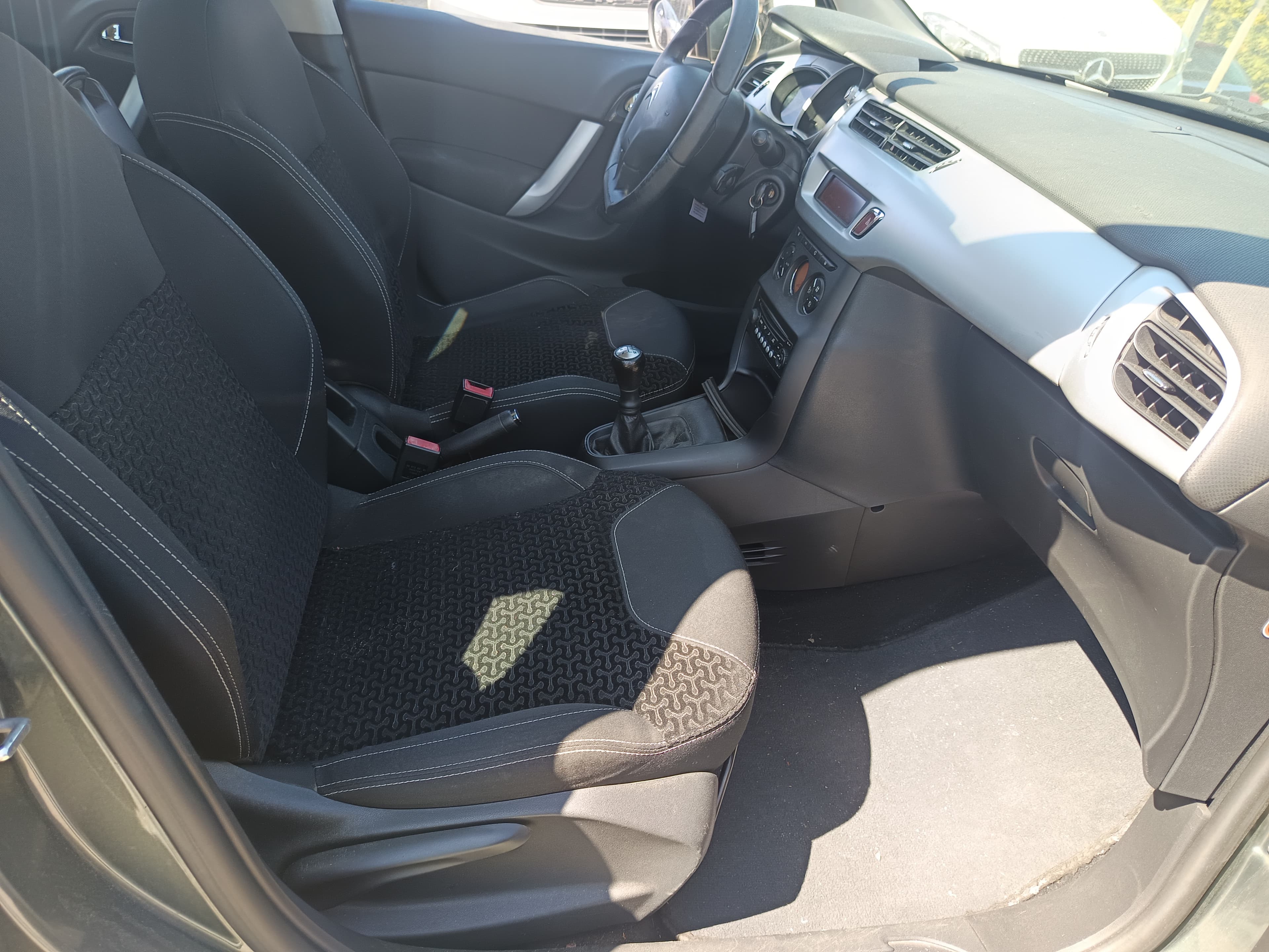 Citroën C3 · Ano 2010 — image 25