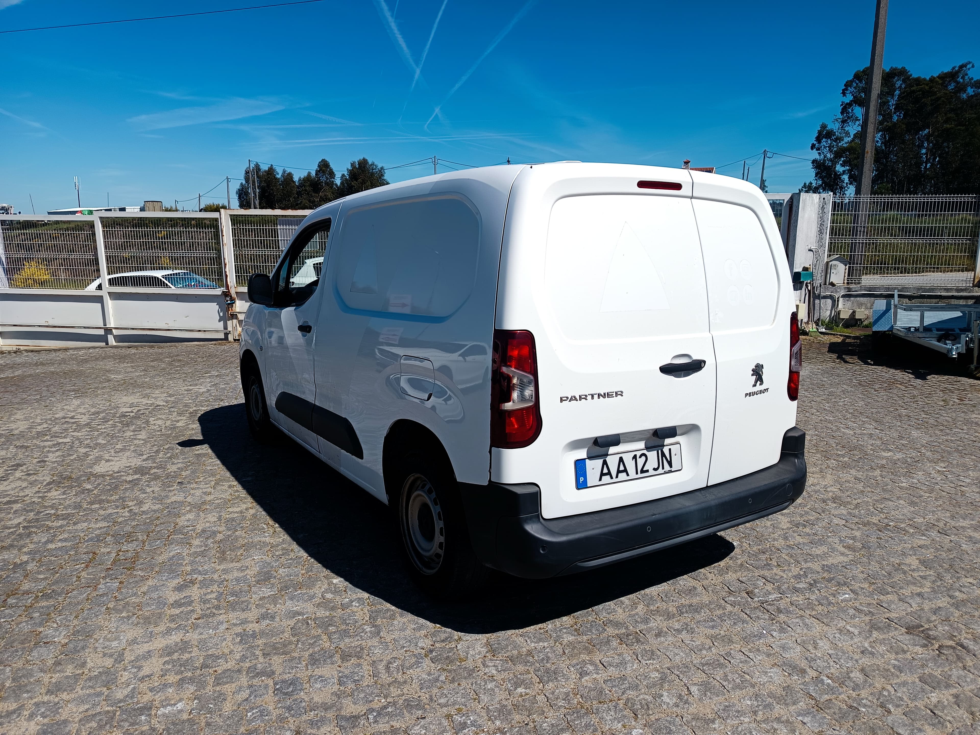 Peugeot Partner 1.5 BlueHDi · Ano 2020 — imagem 6