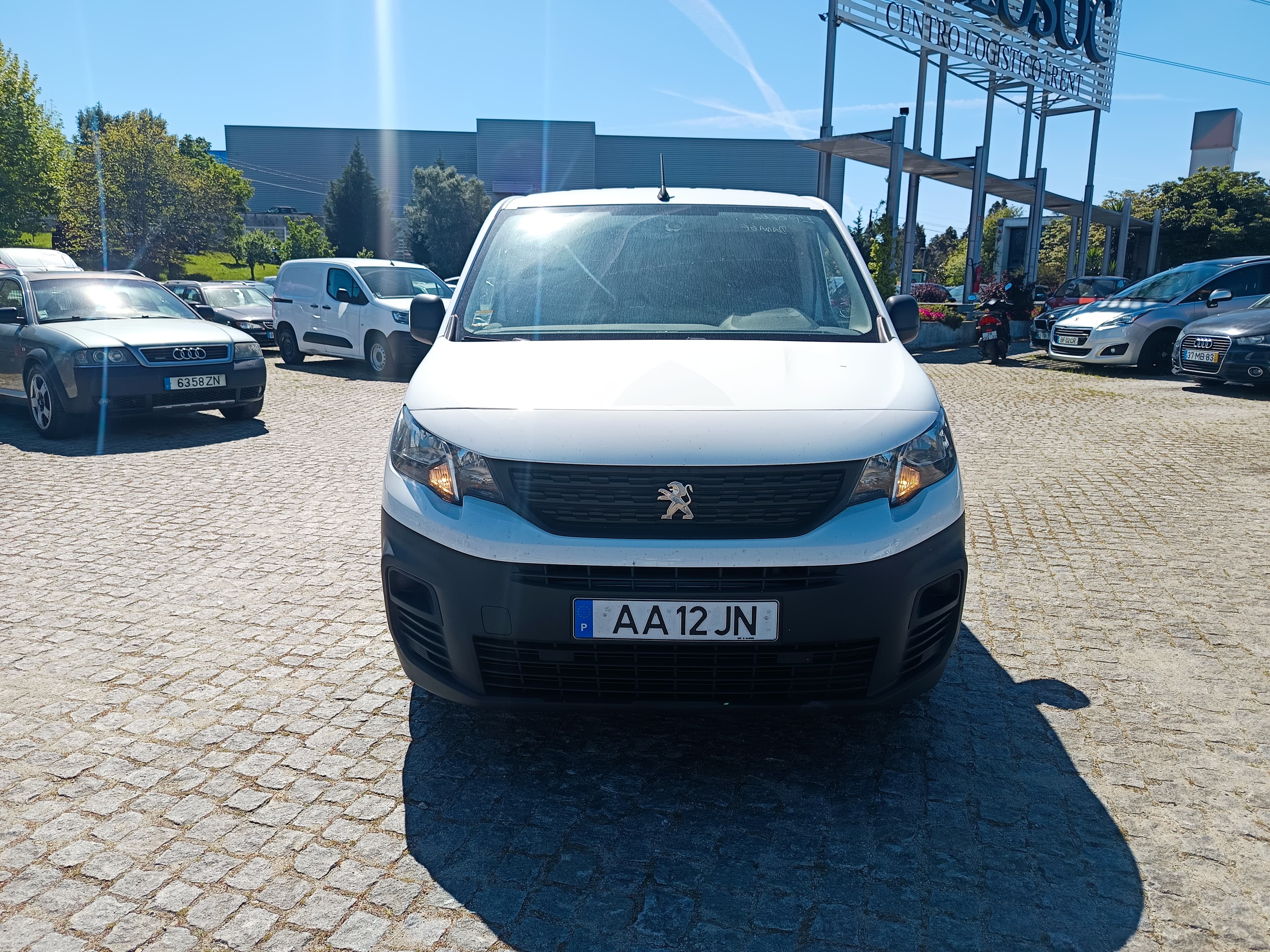 Peugeot Partner 1.5 BlueHDi · Ano 2020 — imagem 2