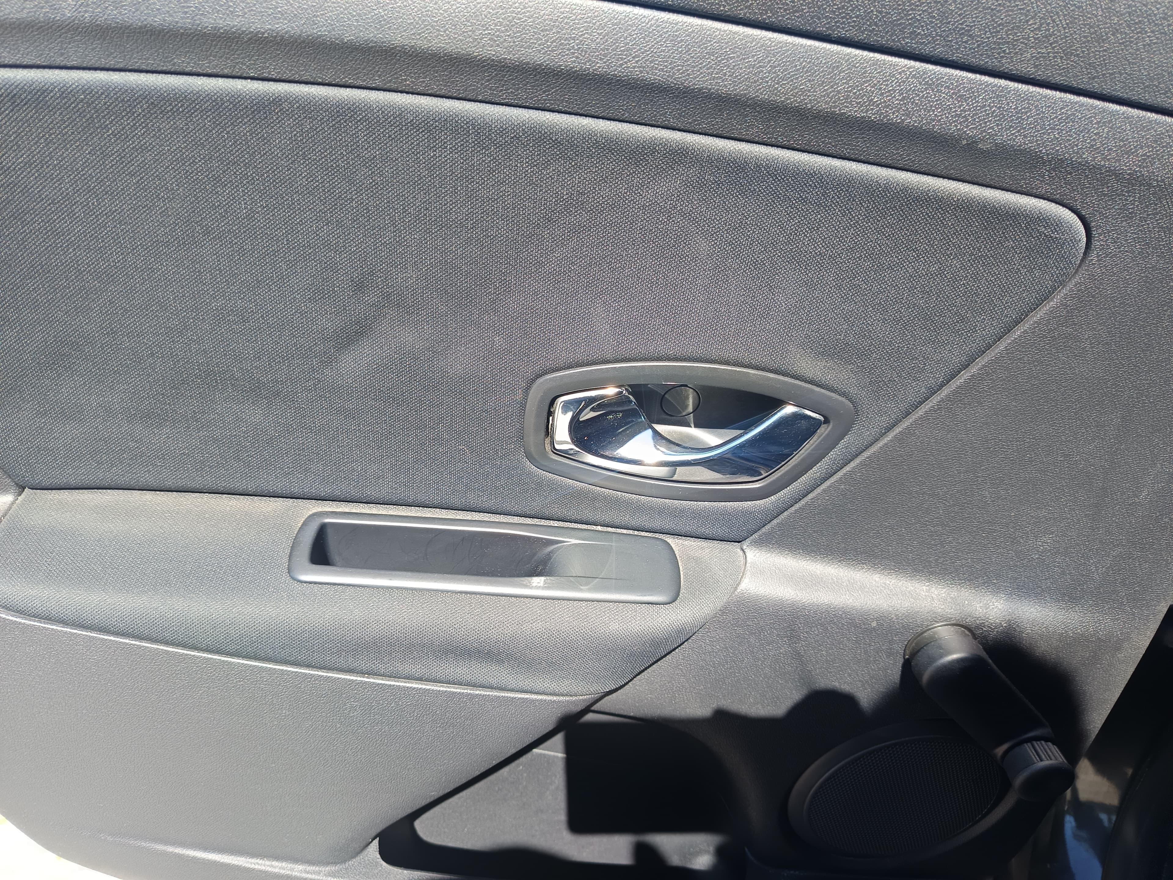 Renault Mégane 1.5 dCi · Ano 2014 — imagem 28
