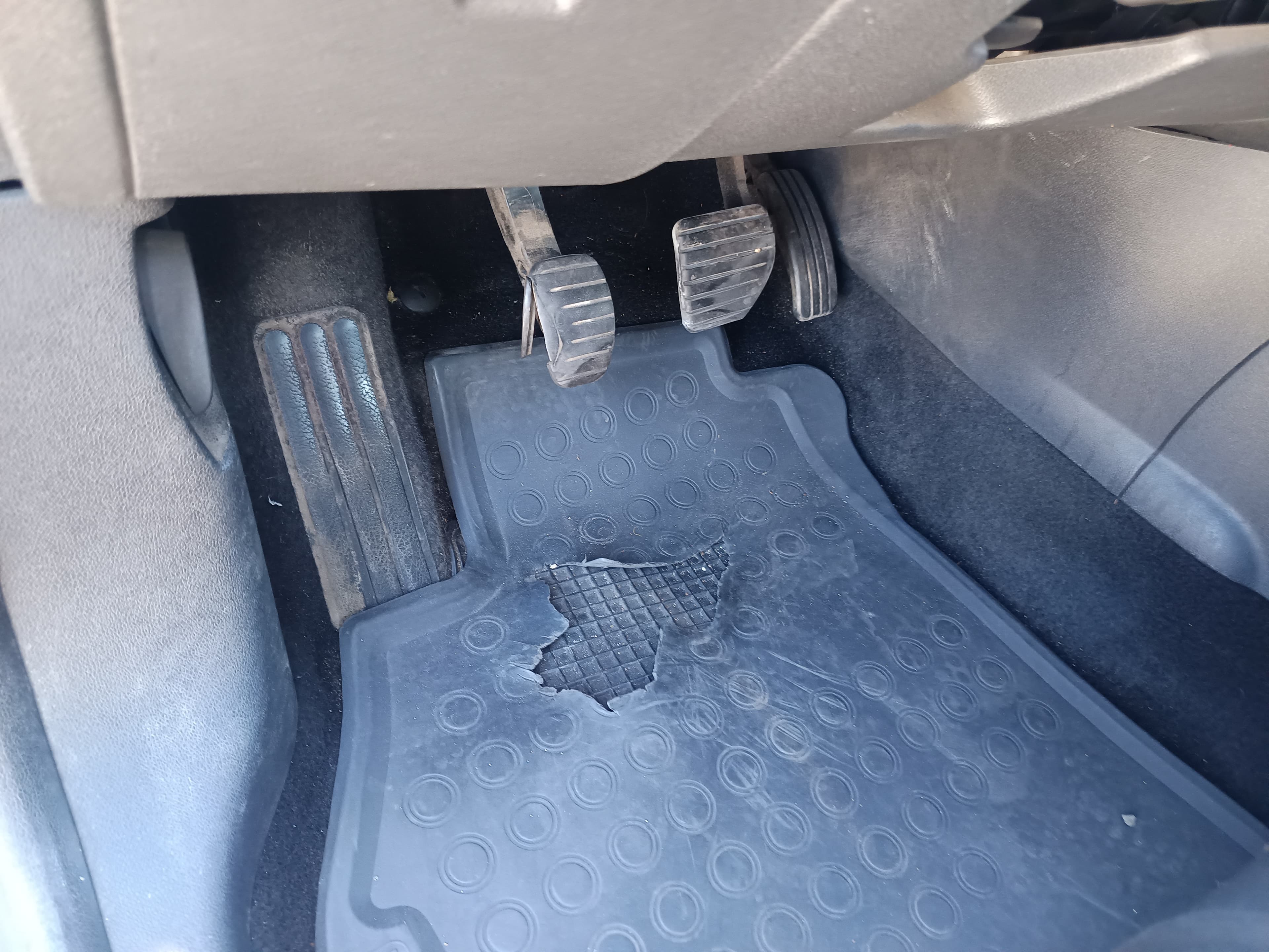 Renault Mégane 1.5 dCi · Ano 2014 — imagem 33
