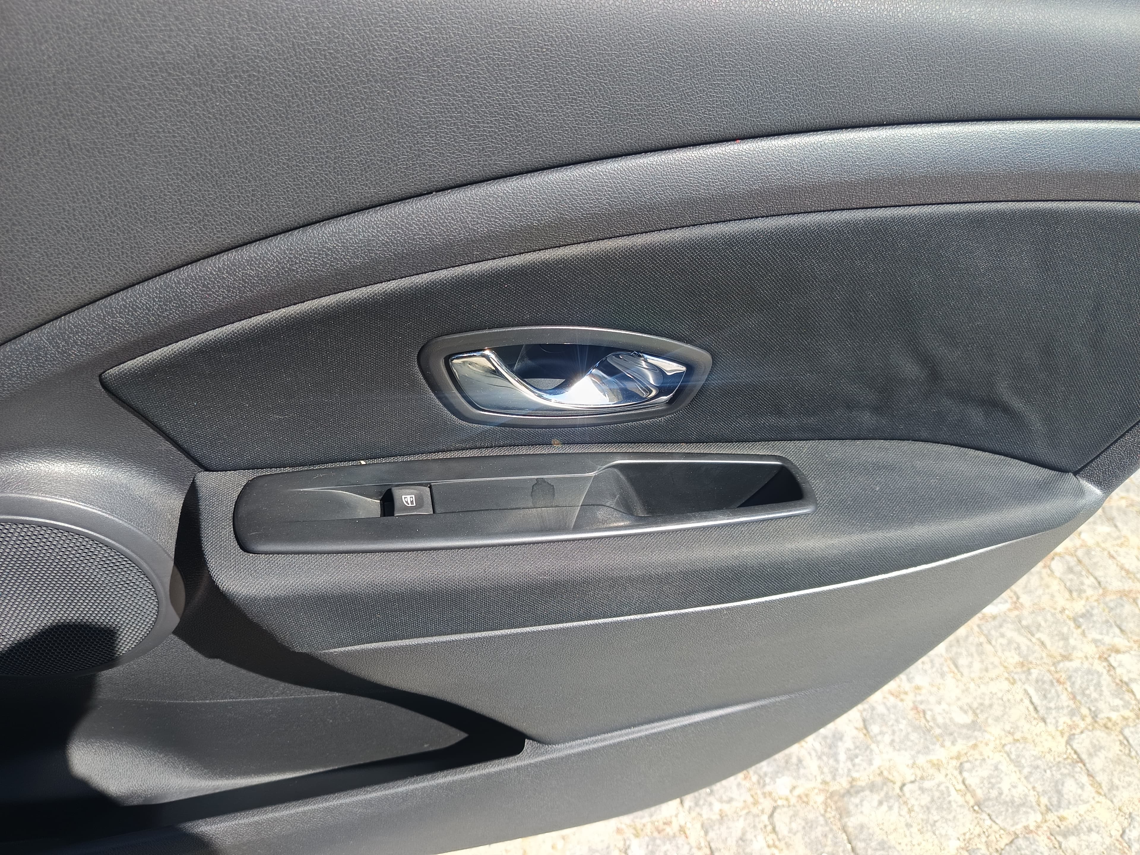 Renault Mégane 1.5 dCi · Ano 2014 — imagem 25