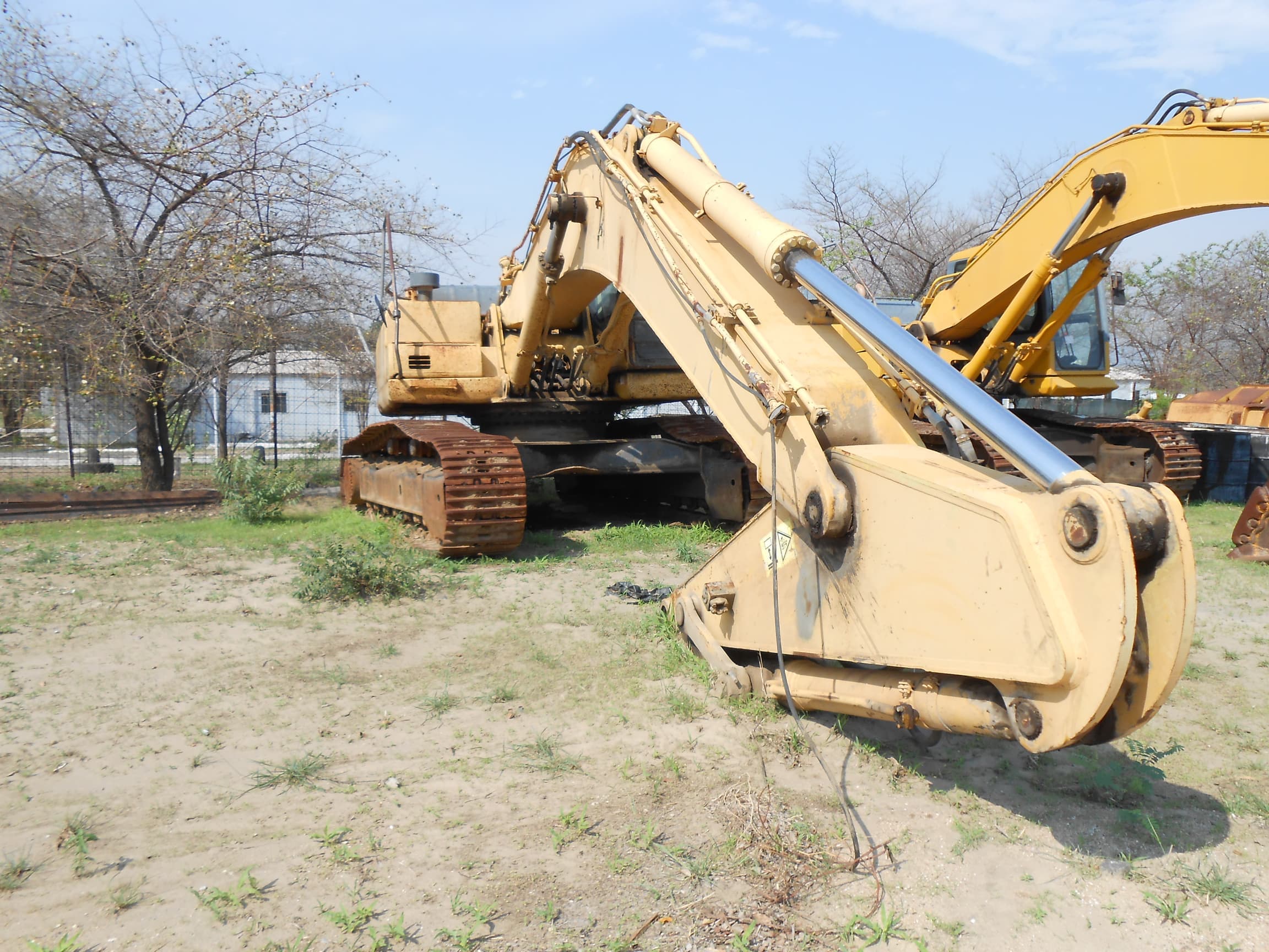 Excavator 30t — image 3