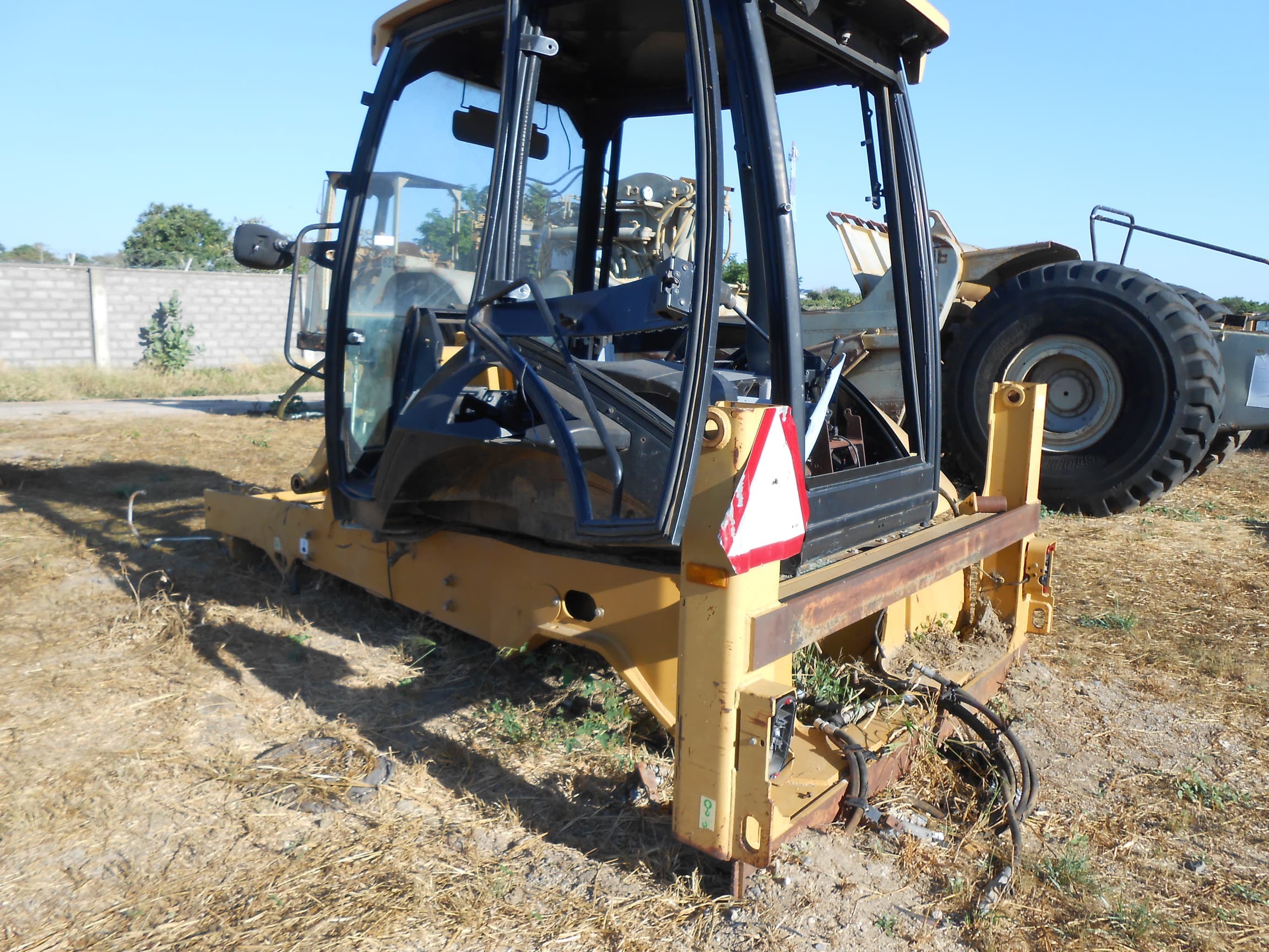 Backhoe Loader 11t — imagem 2