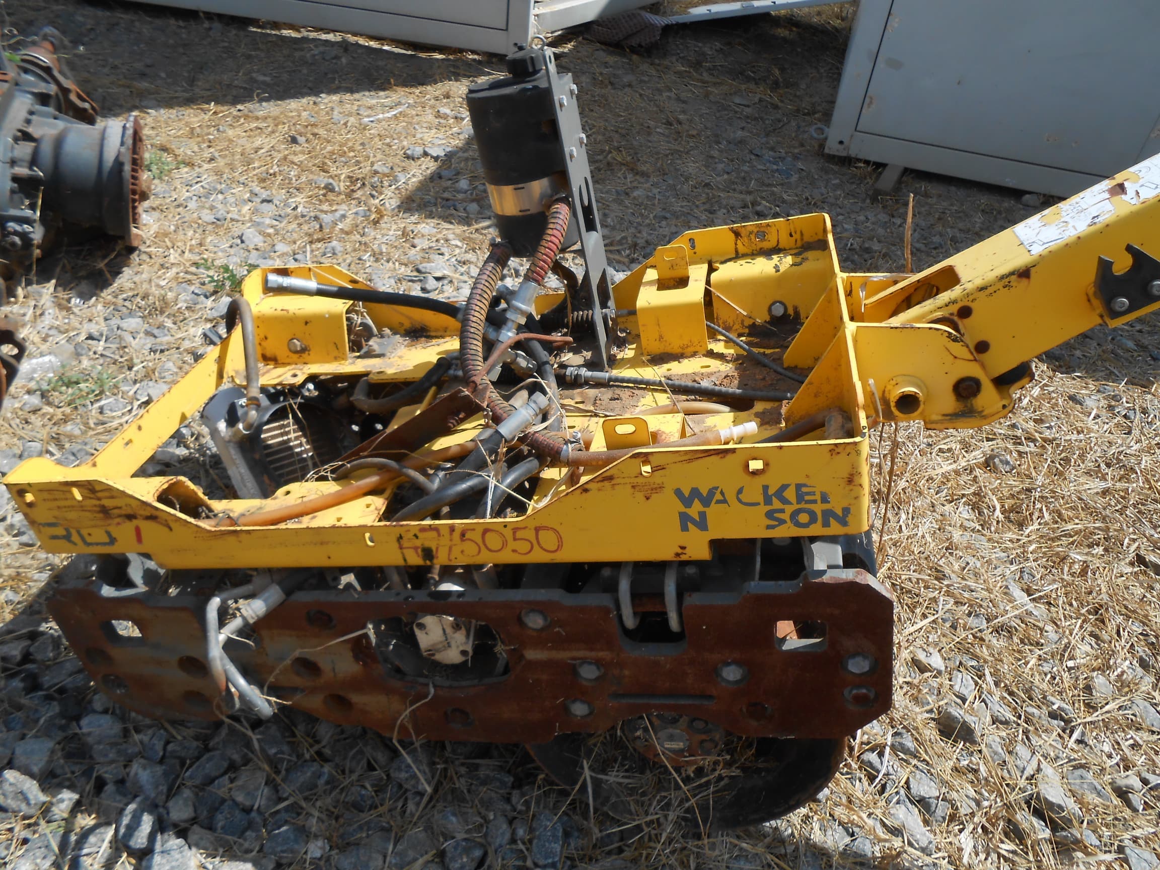 Pedestrian Roller 0.8t — image 1