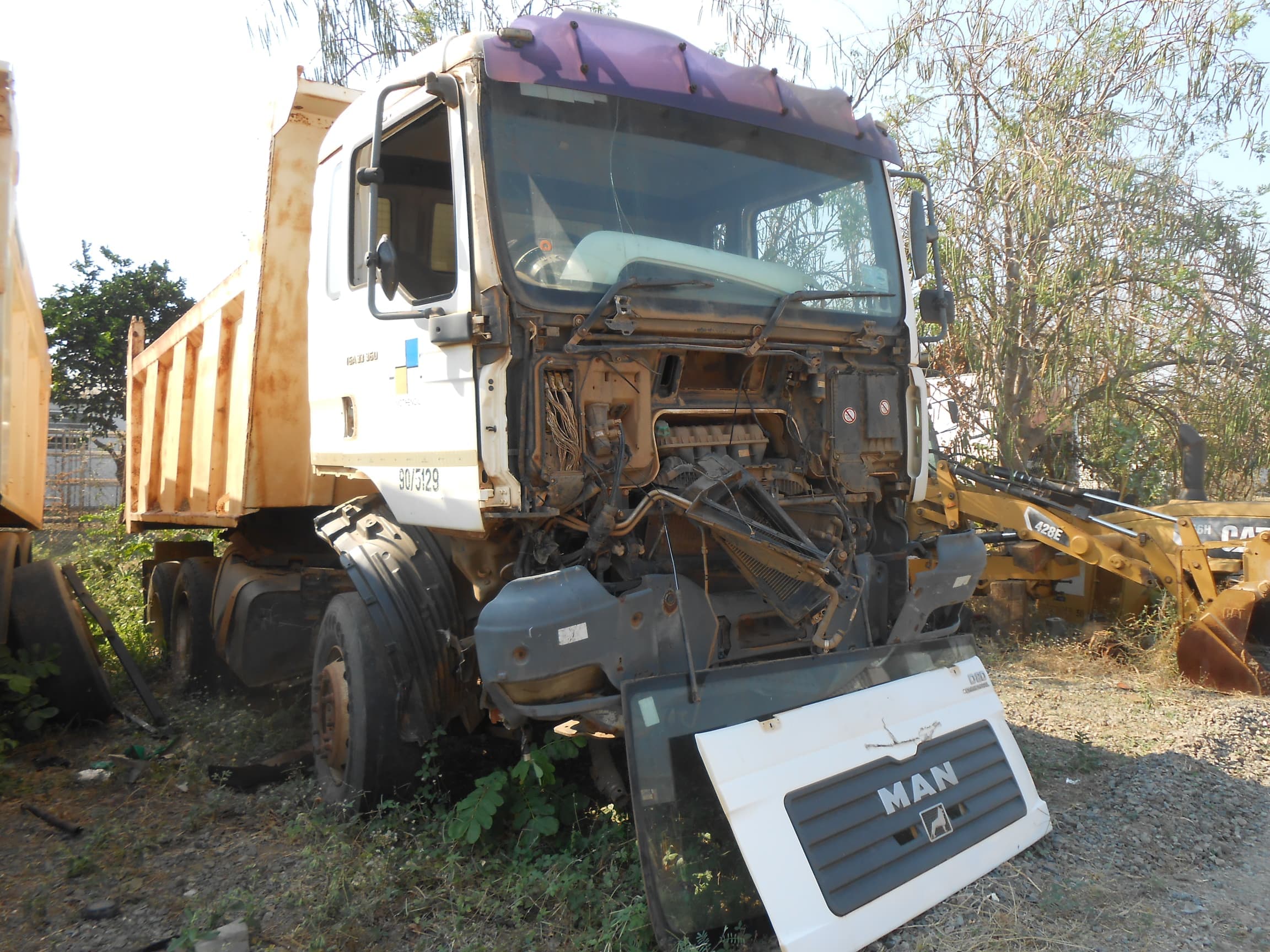 Tipper Truck 26t (6X4) — image 2