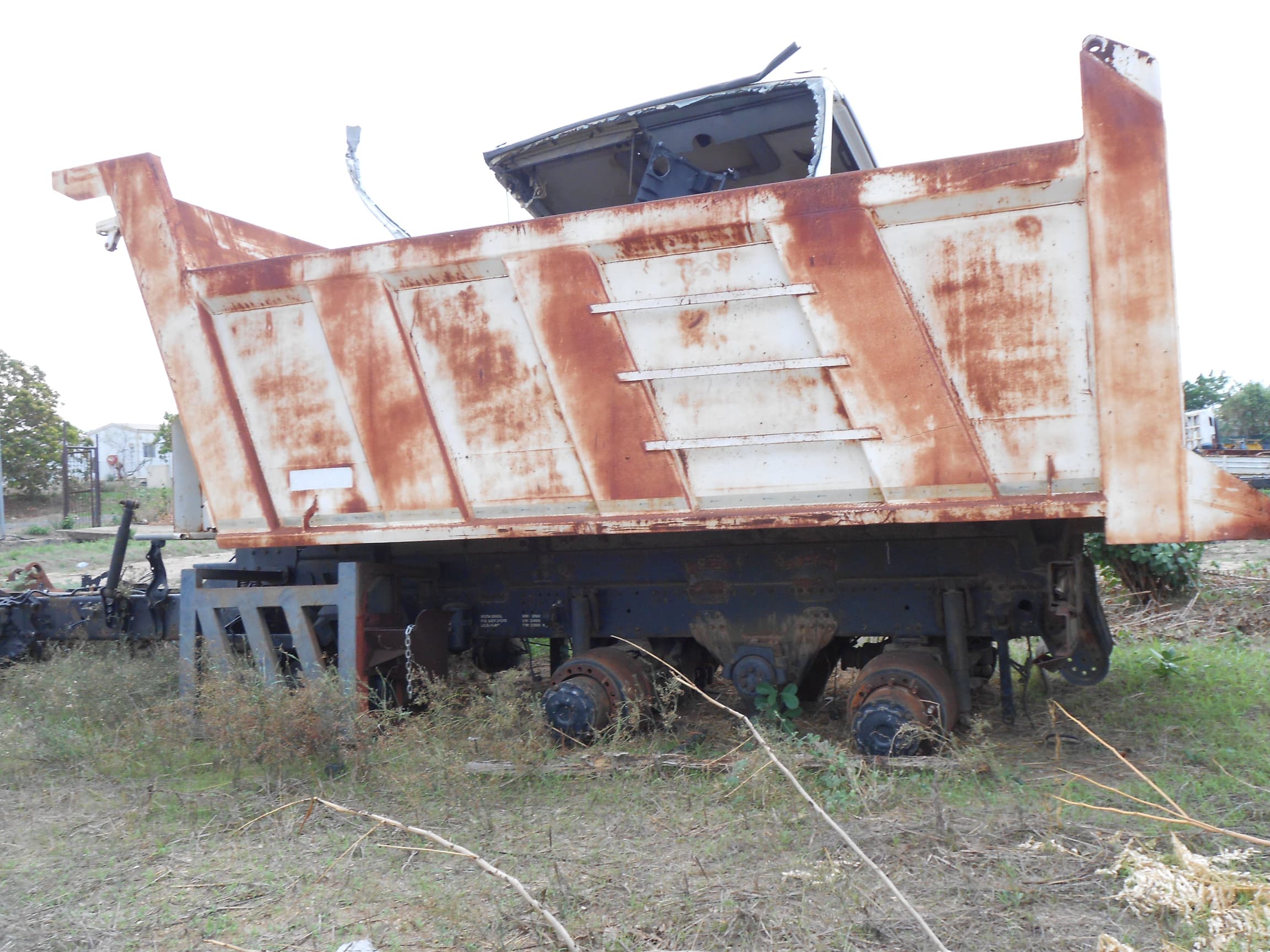 Tipper Truck 26t (6X4) — image 2