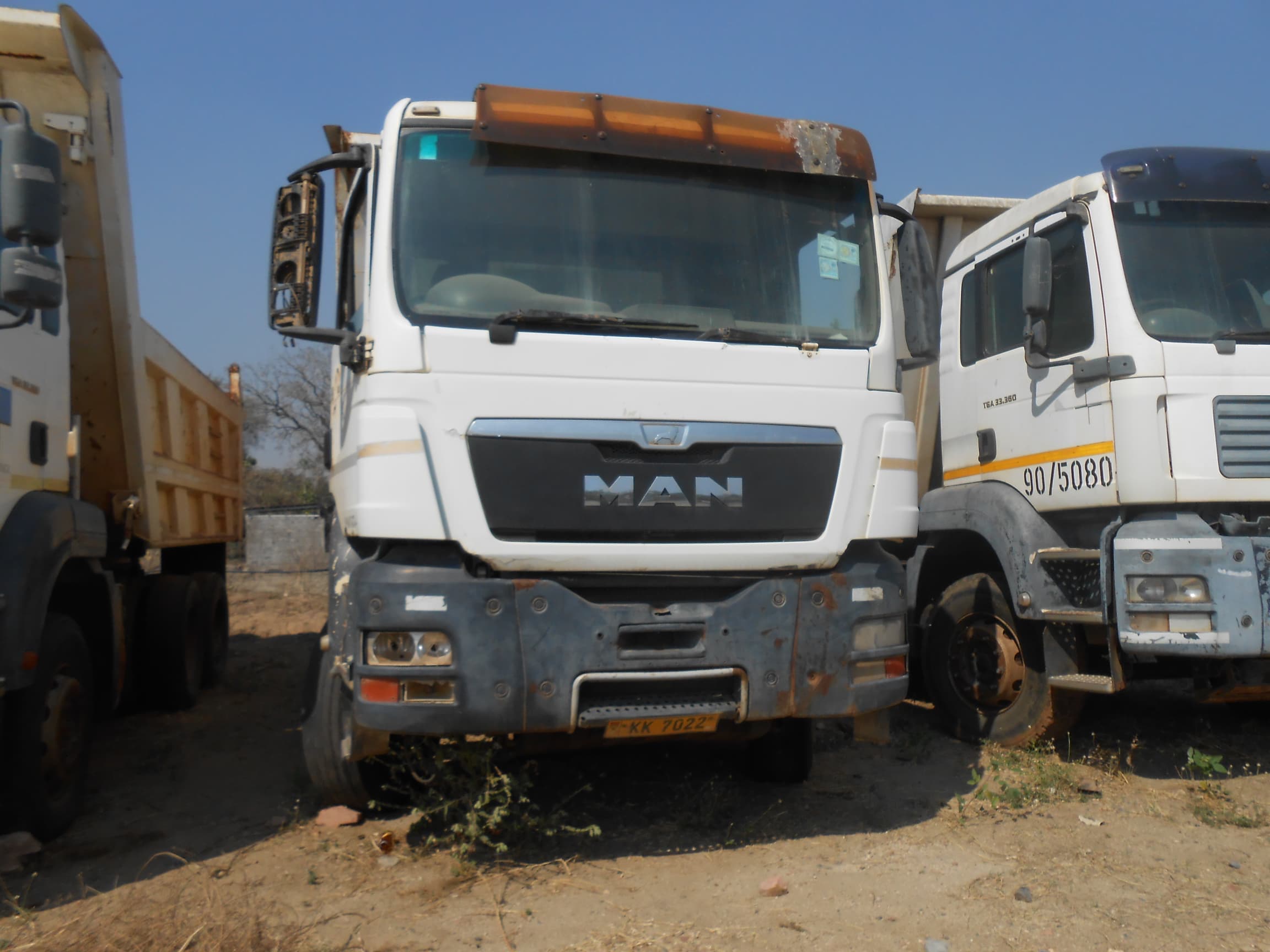 Tipper Truck 26t (6X4) — image 3