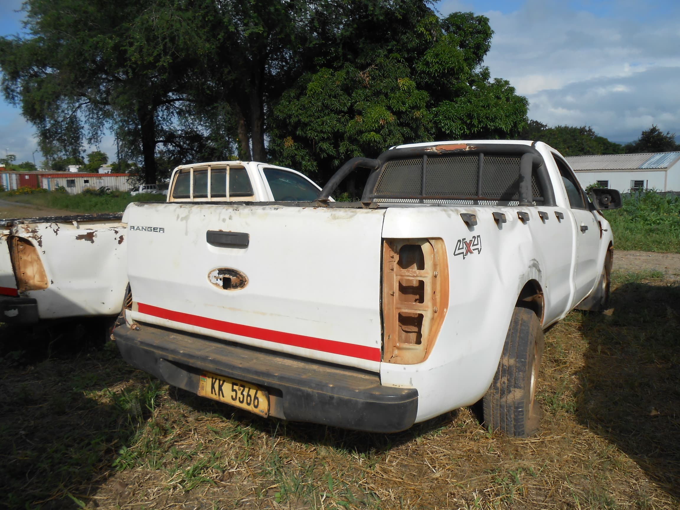 Pickup S/Cab 4x4 — image 3