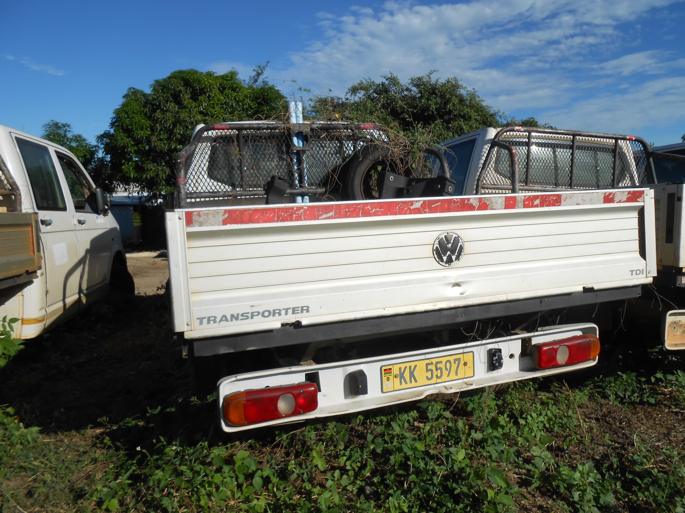 Double Cabin Van — image 2